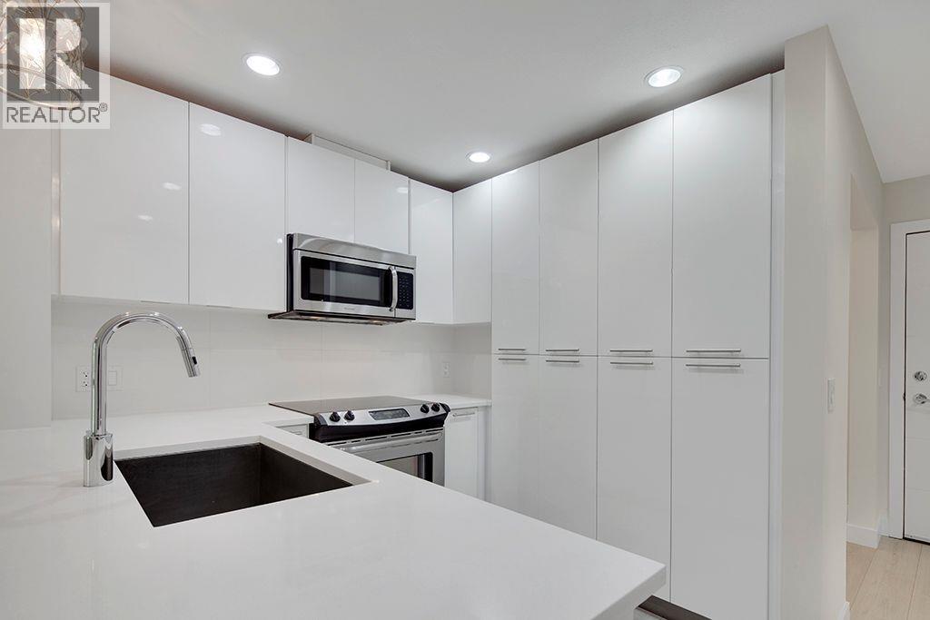 404 733 W 3RD STREET, North Vancouver