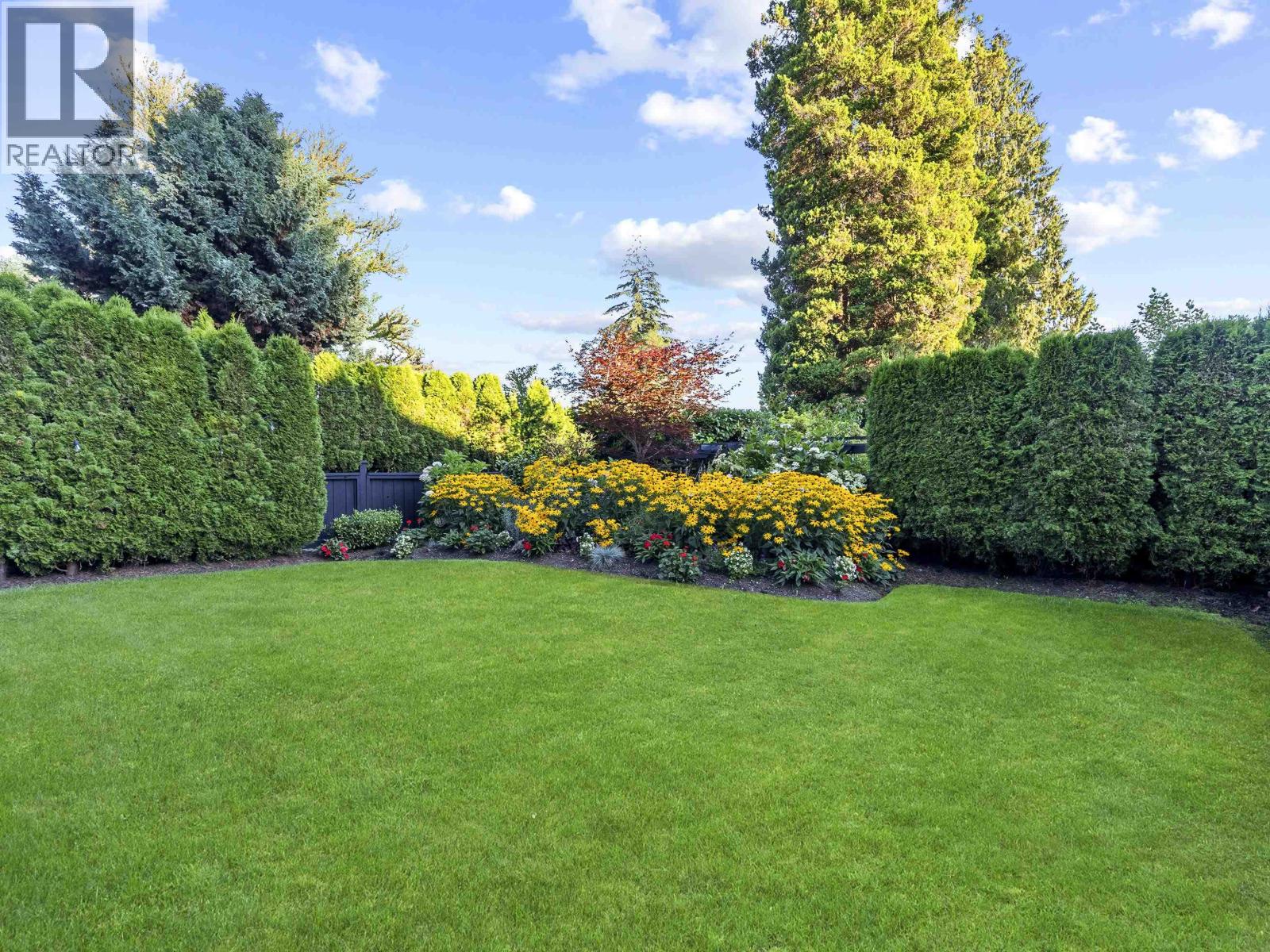 575 E 17TH STREET, North Vancouver