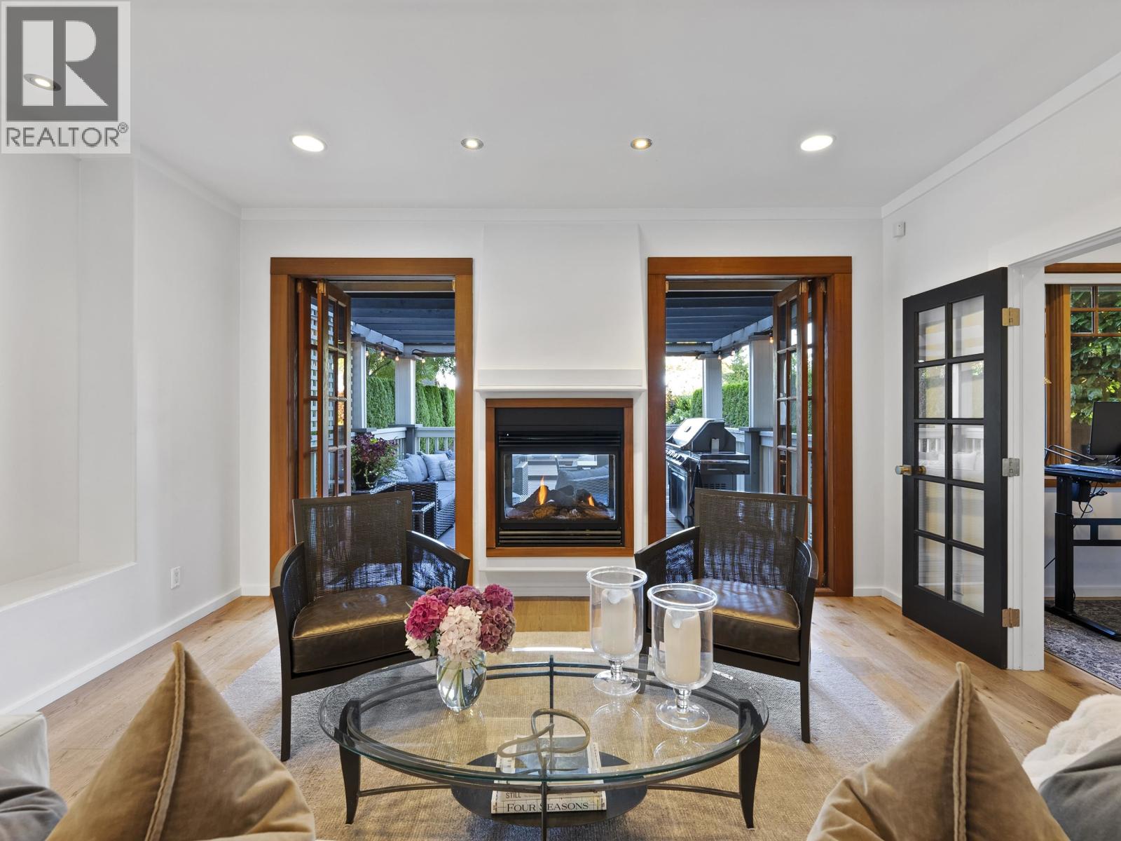 575 E 17TH STREET, North Vancouver