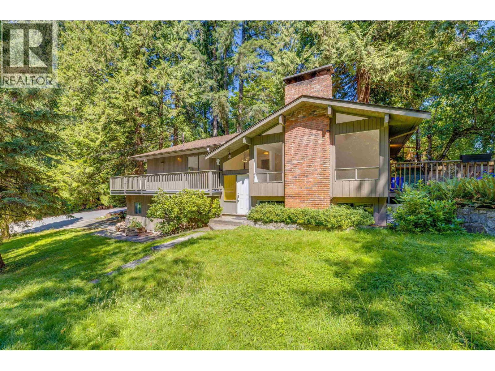 4755 COVE CLIFF ROAD, North Vancouver