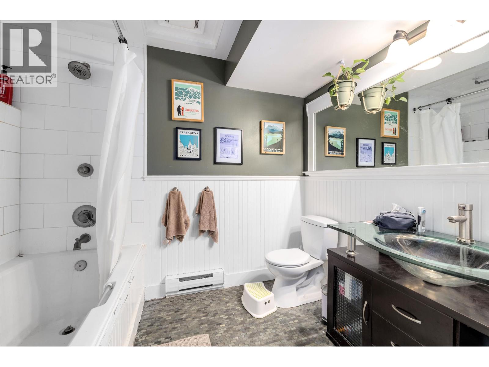 4755 COVE CLIFF ROAD, North Vancouver