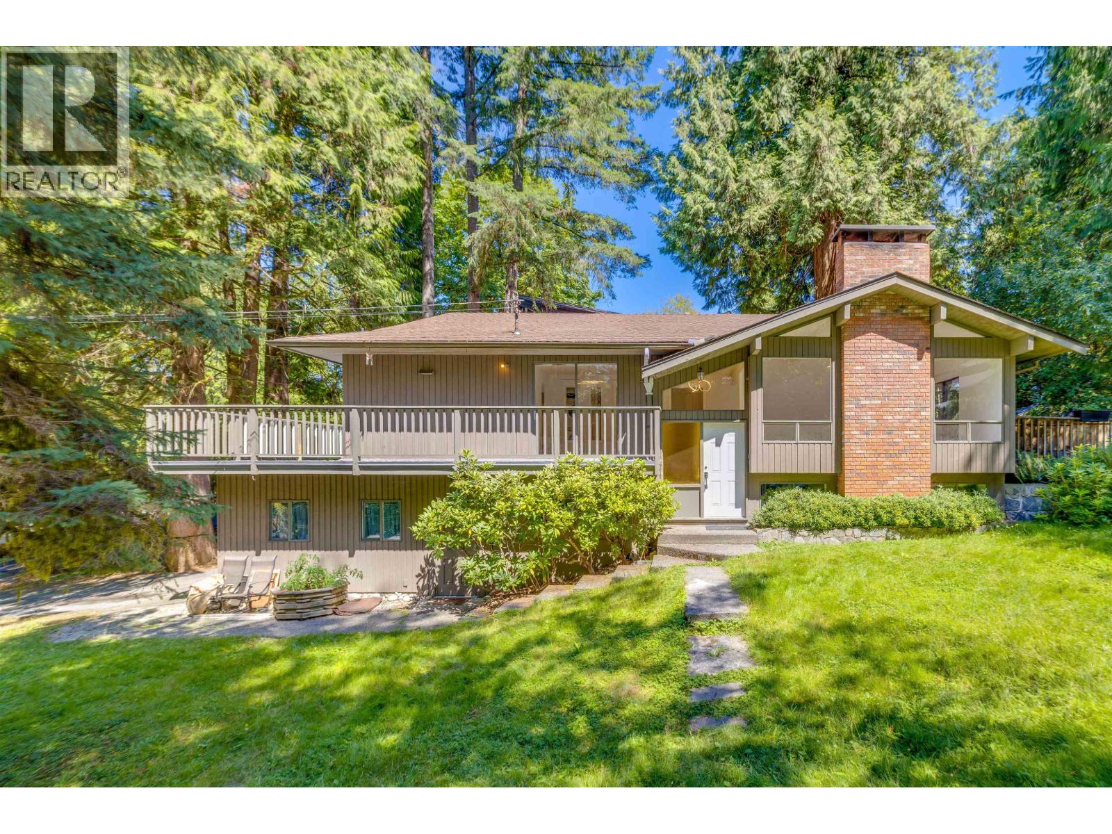 4755 COVE CLIFF ROAD, North Vancouver