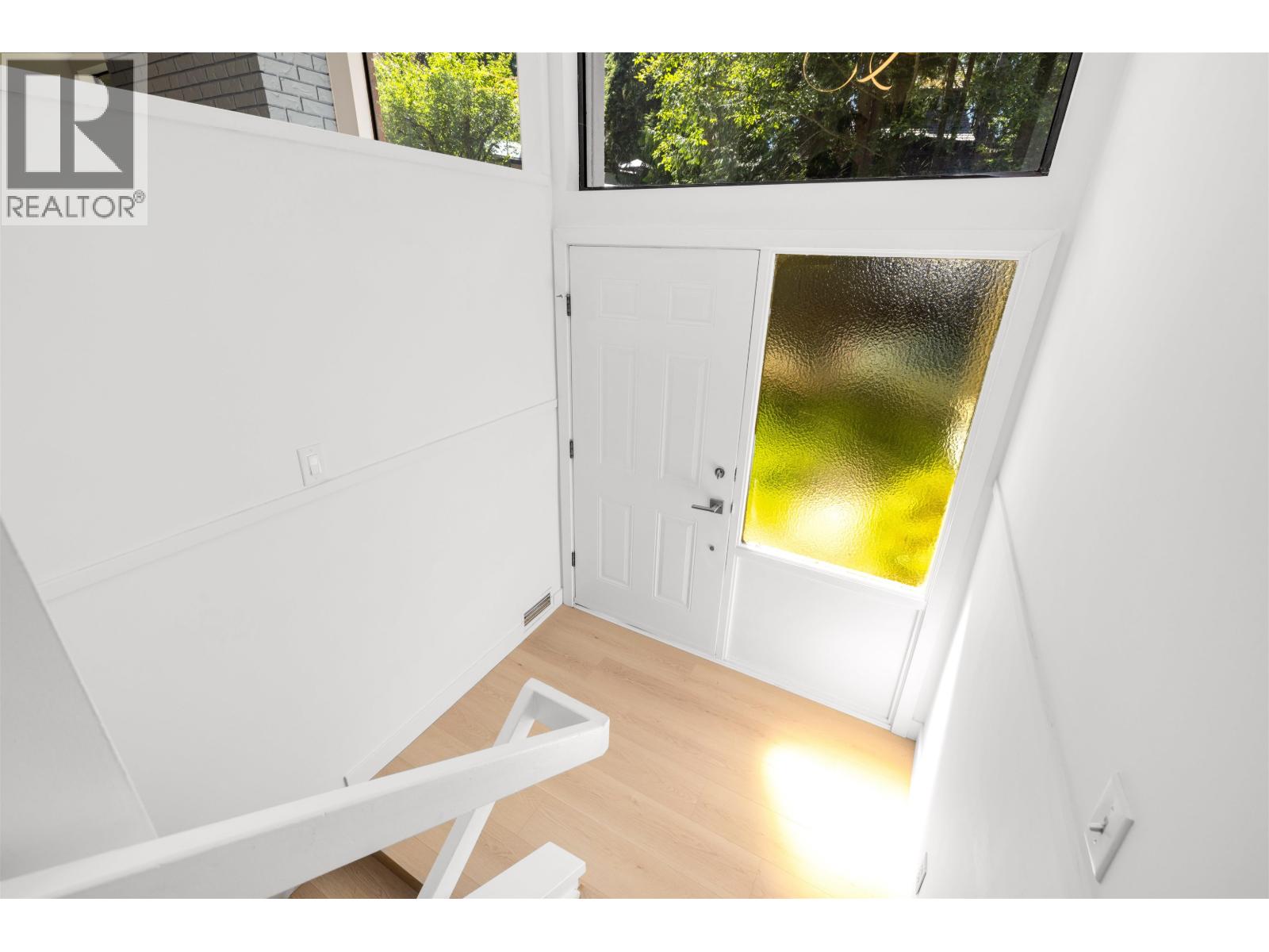 4755 COVE CLIFF ROAD, North Vancouver