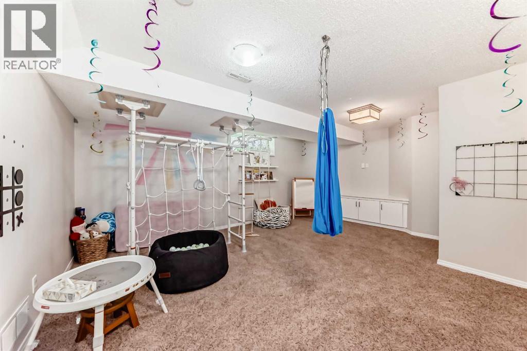 Single Family House for Sale in  Tuscany Valley Rise NW Tuscany Calgary 