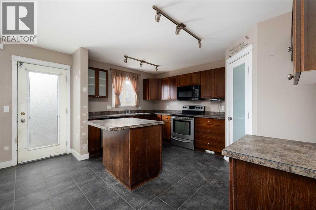 124 Huckleberry Street, Fort McMurray