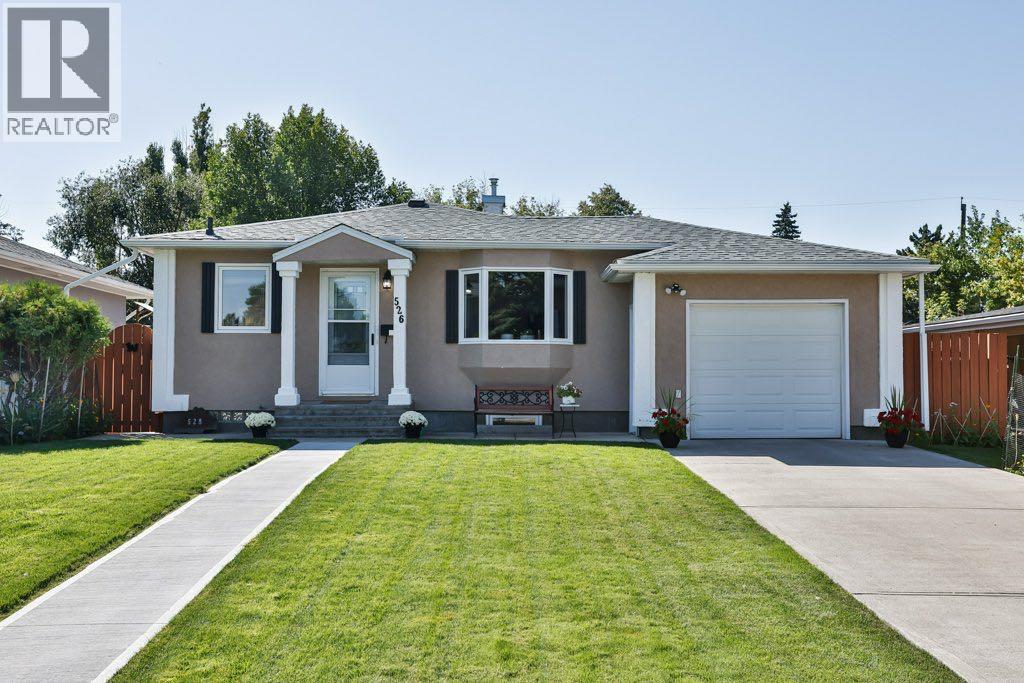 526 27 Street S, Lethbridge, Alberta