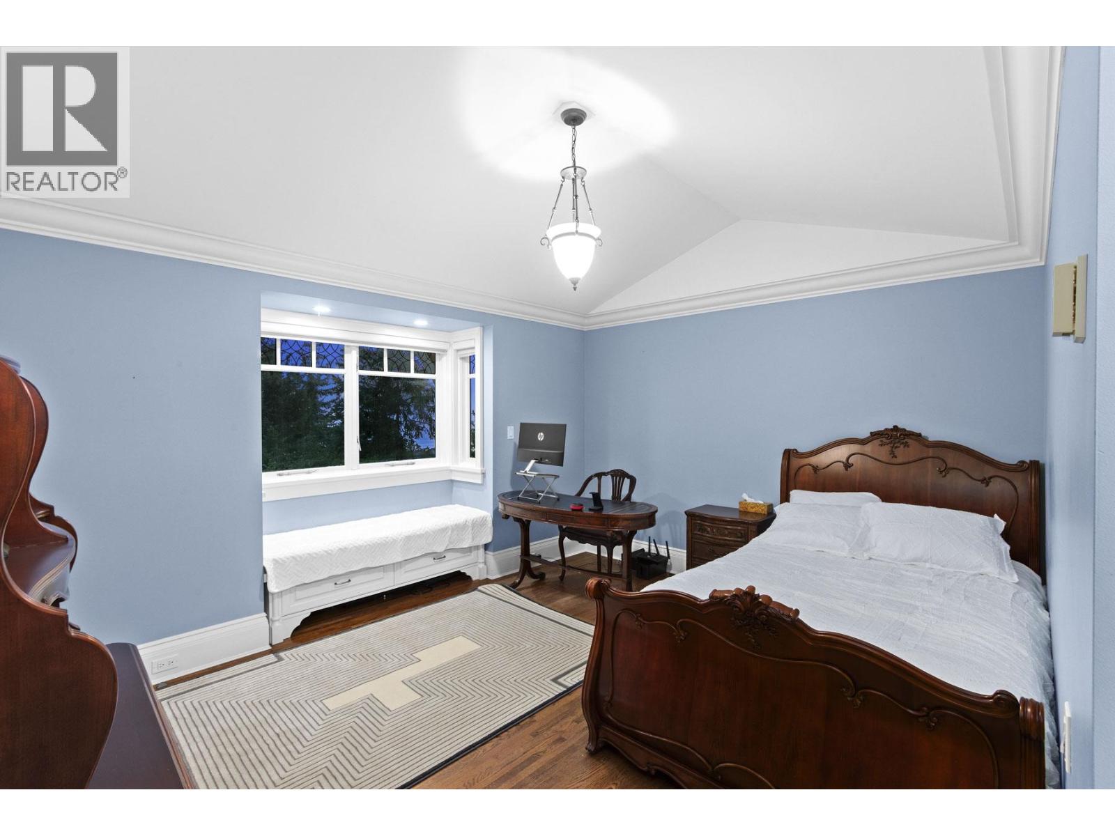 3090 MATHERS AVENUE, West Vancouver