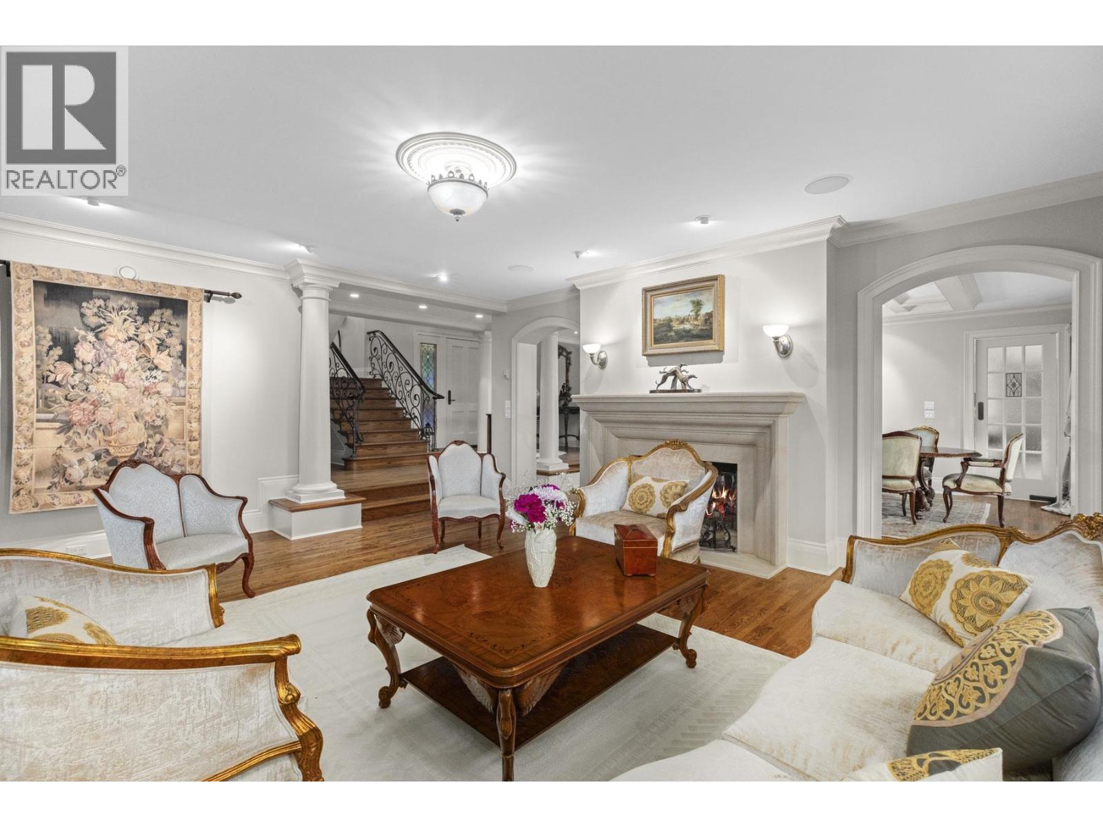 3090 MATHERS AVENUE, West Vancouver