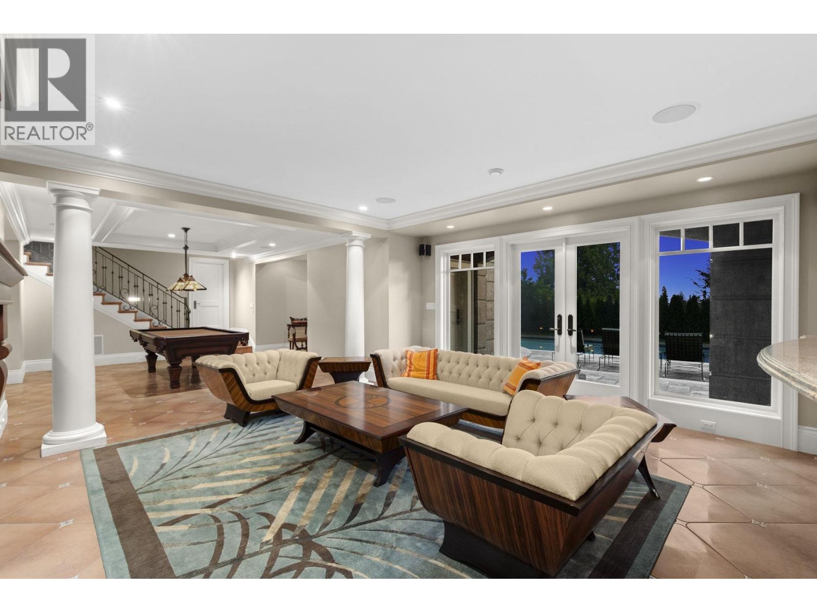 3090 MATHERS AVENUE, West Vancouver