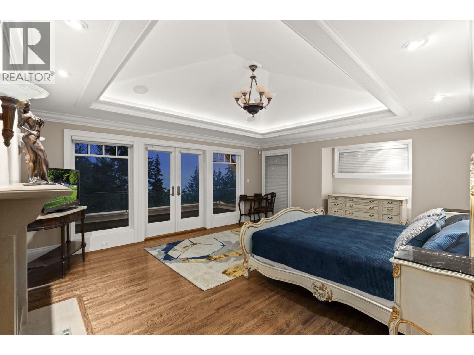 3090 MATHERS AVENUE, West Vancouver