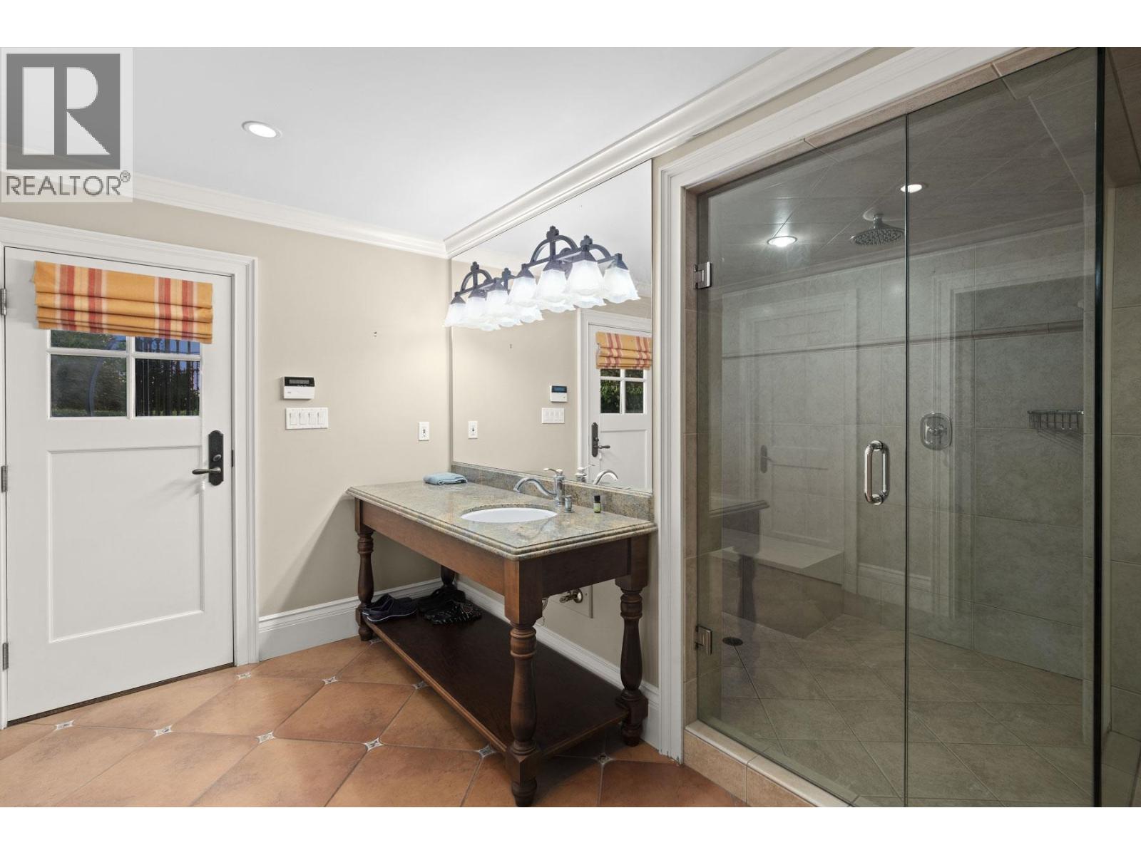 3090 MATHERS AVENUE, West Vancouver