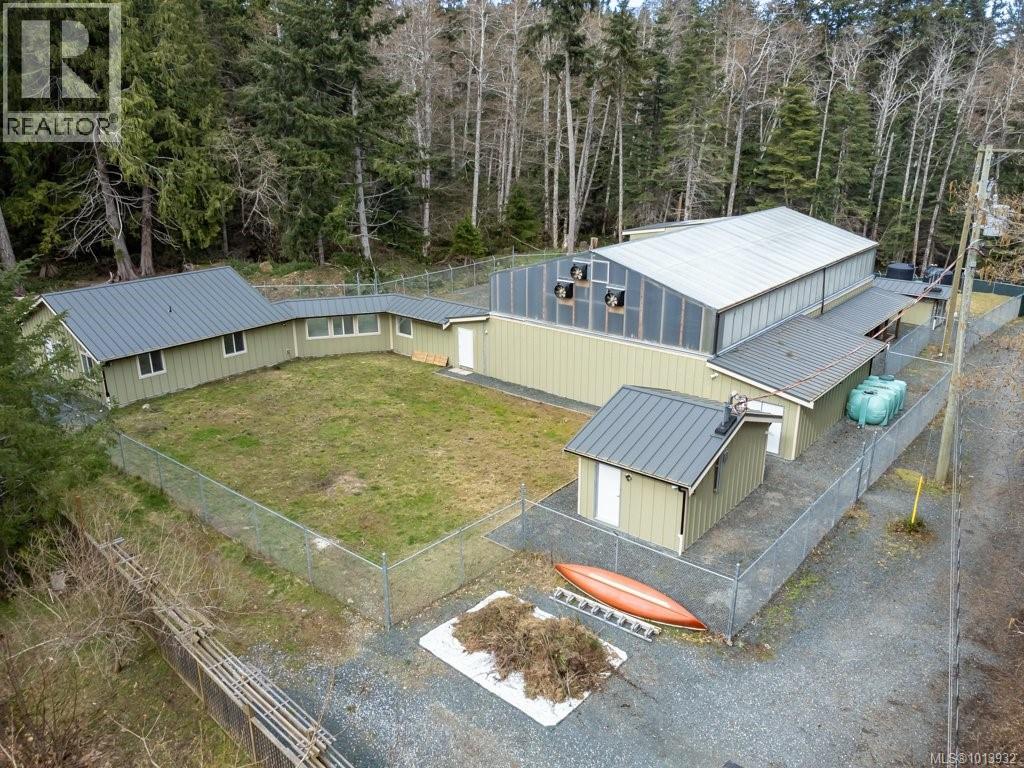 9000 Rayelyn Lane, Denman Island