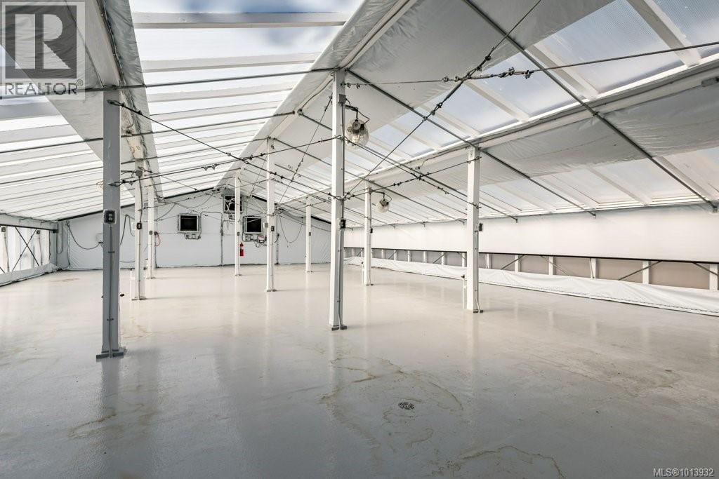 9000 Rayelyn Lane, Denman Island