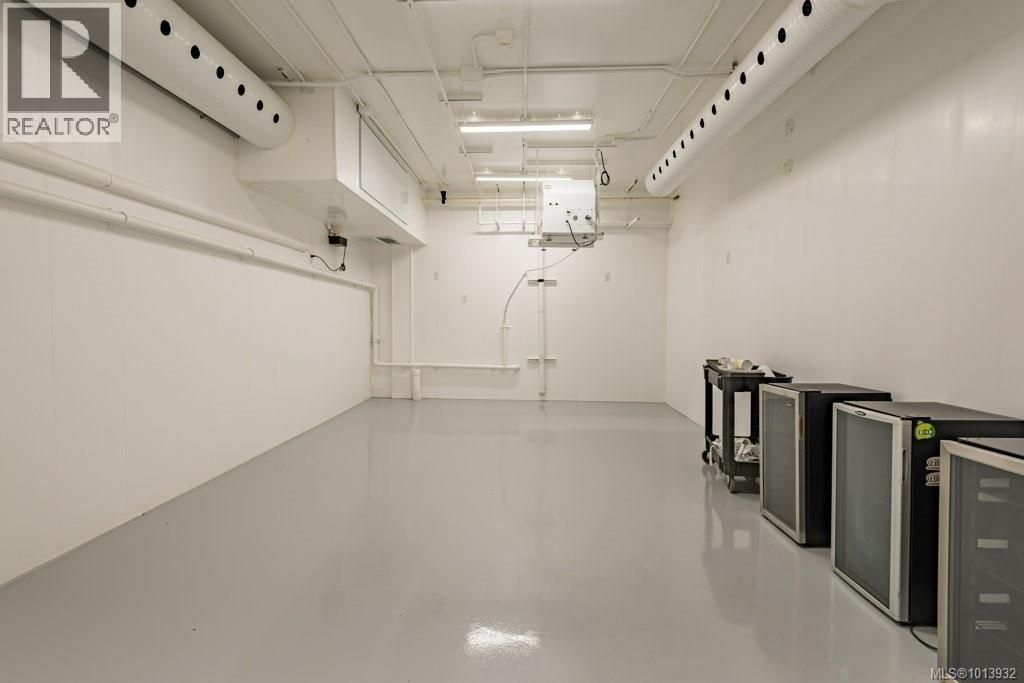 9000 Rayelyn Lane, Denman Island