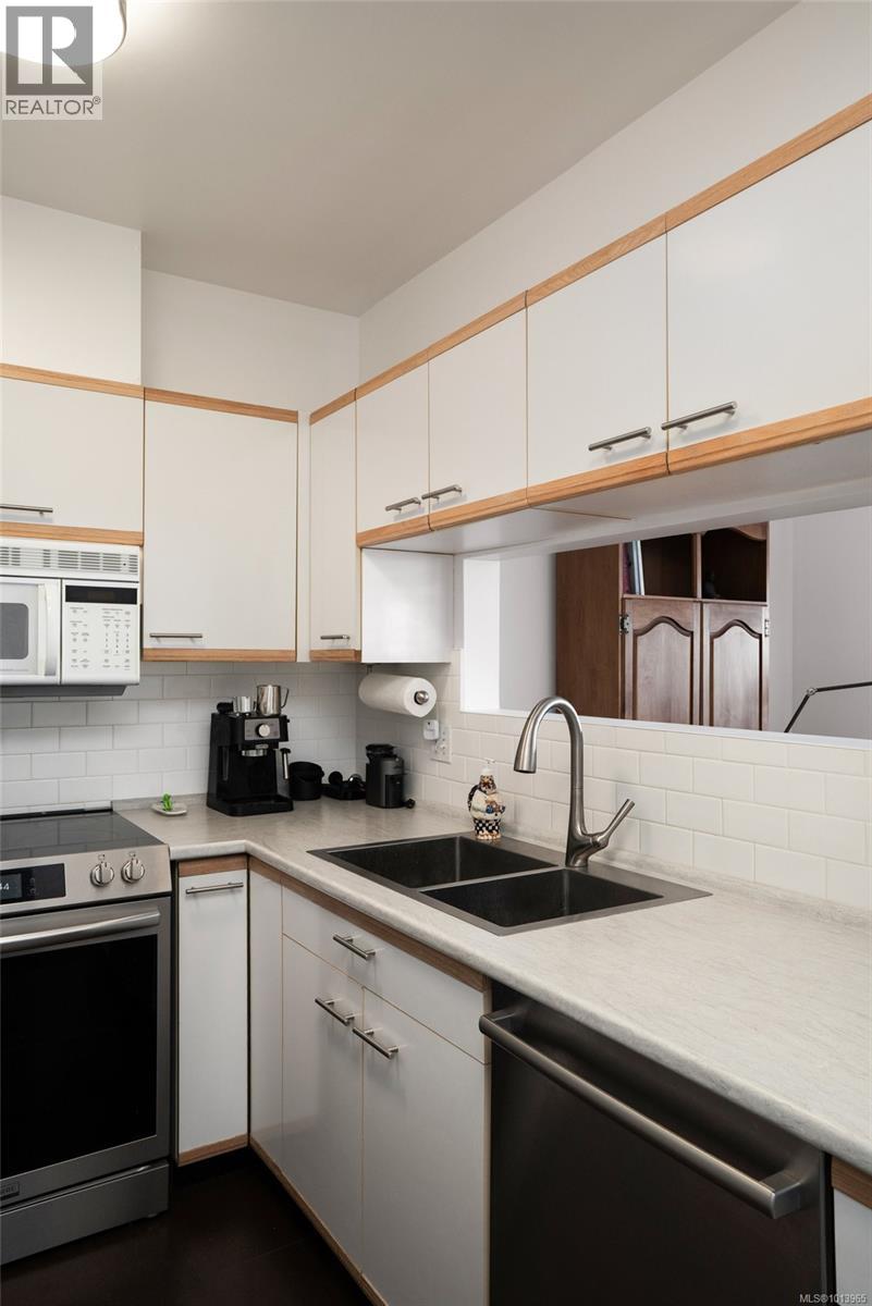 618 50 Songhees Road, Victoria