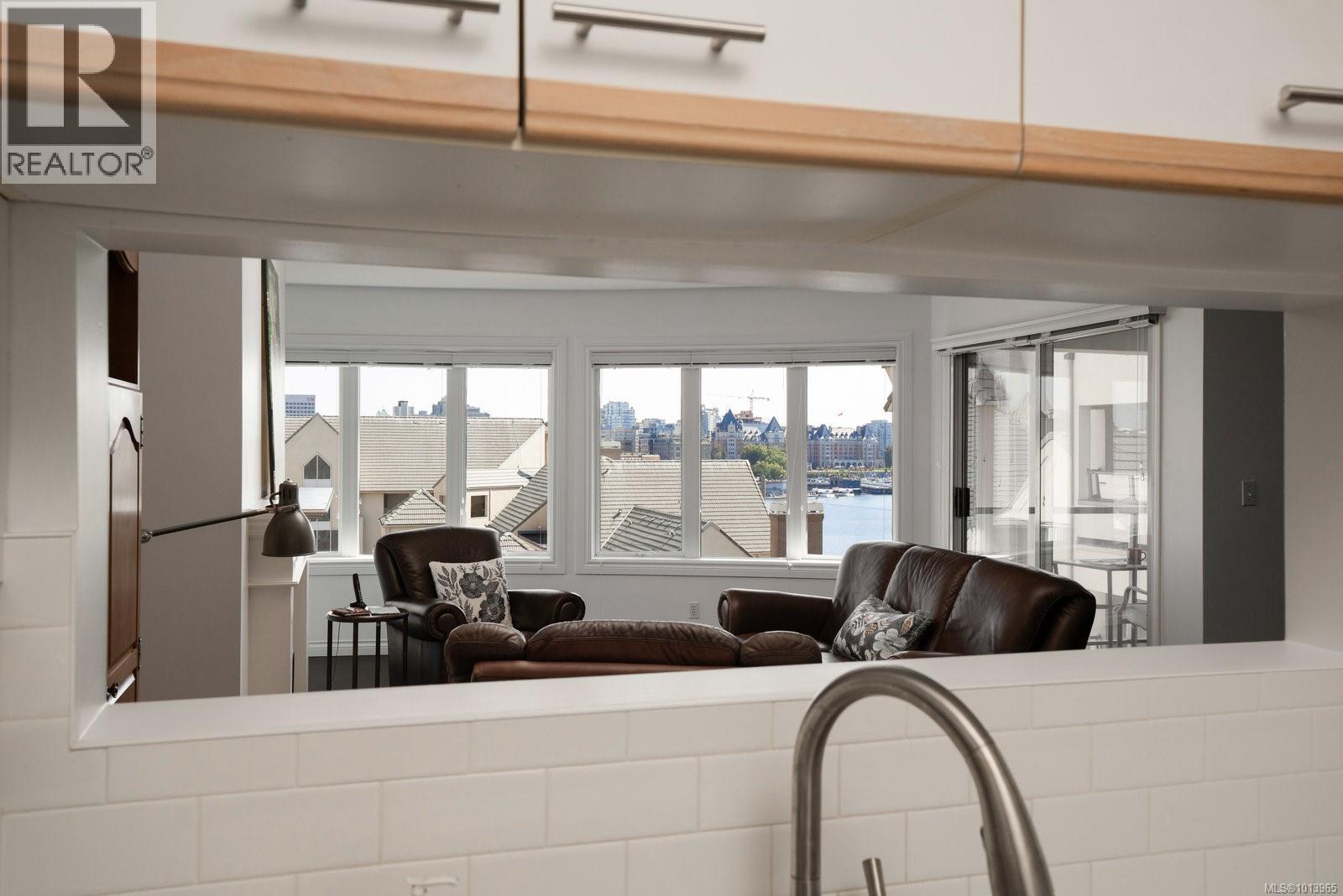 618 50 Songhees Road, Victoria