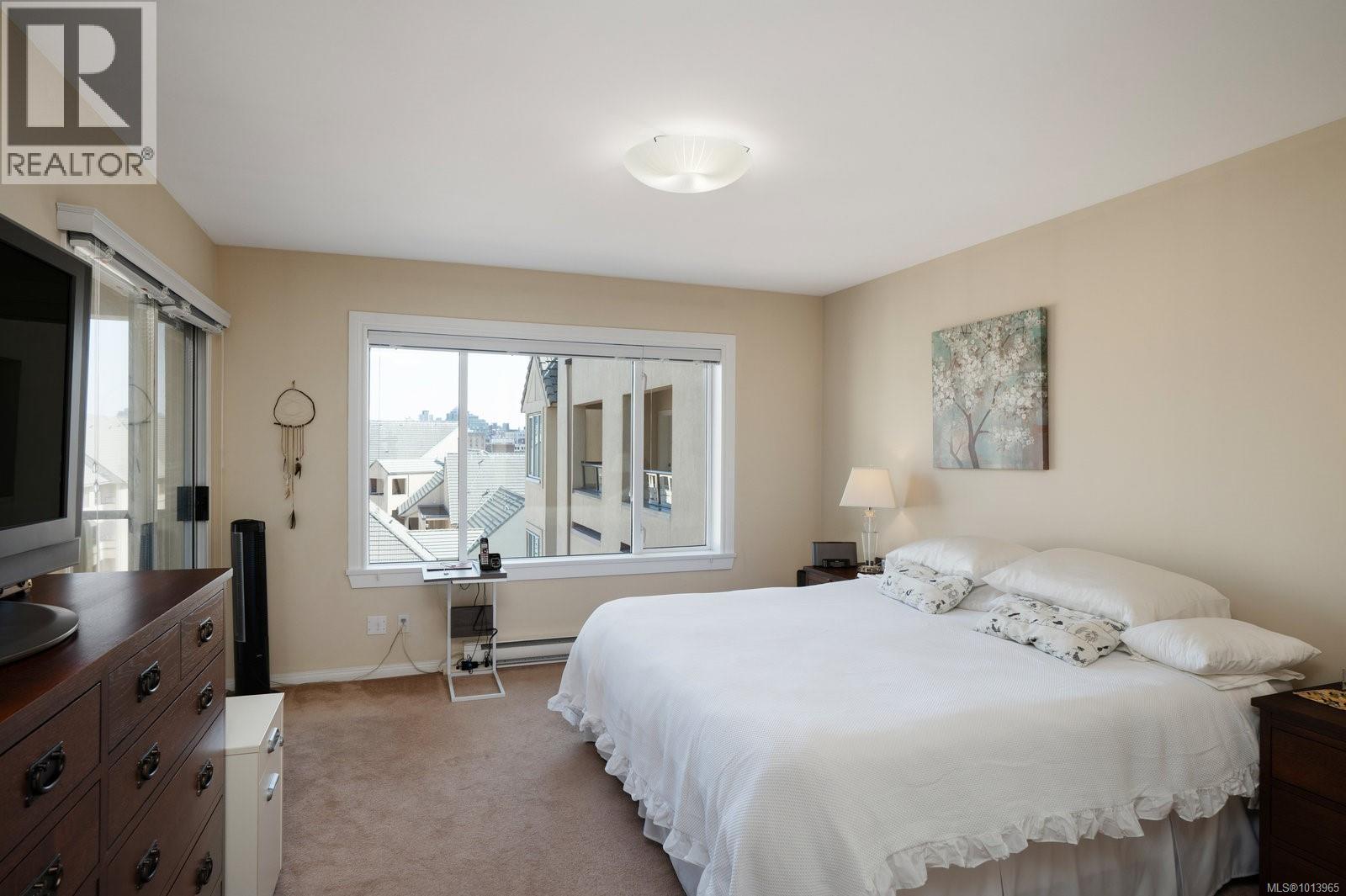 618 50 Songhees Road, Victoria