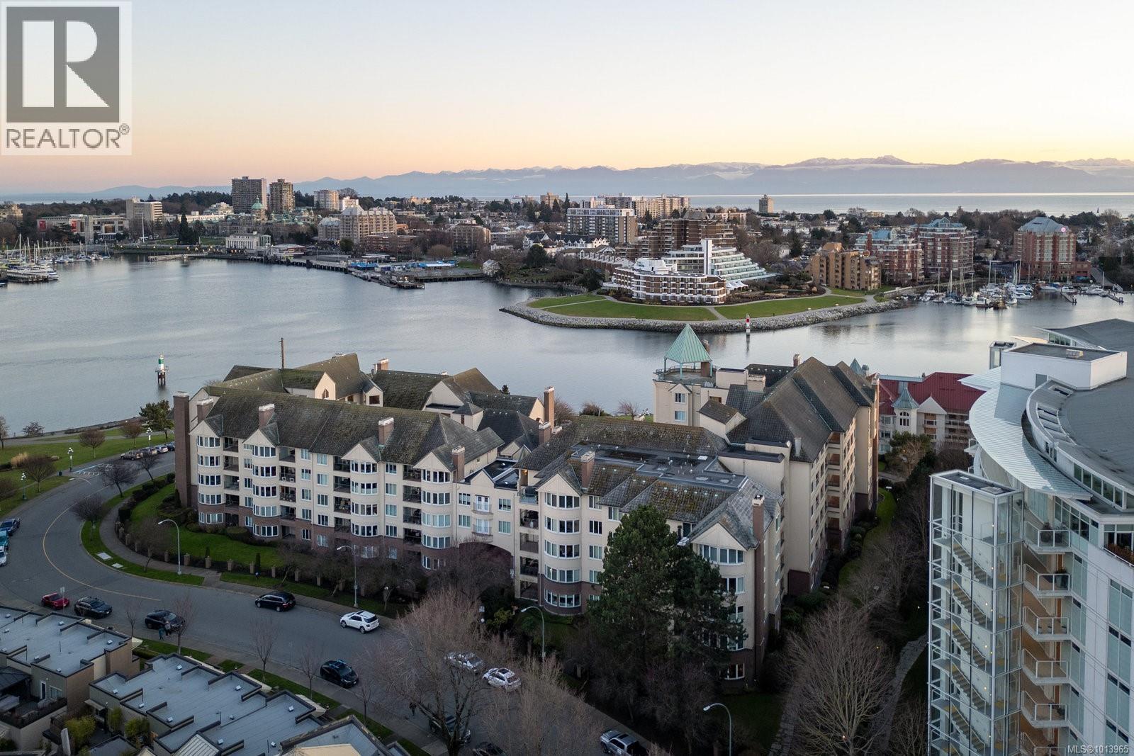 618 50 Songhees Road, Victoria