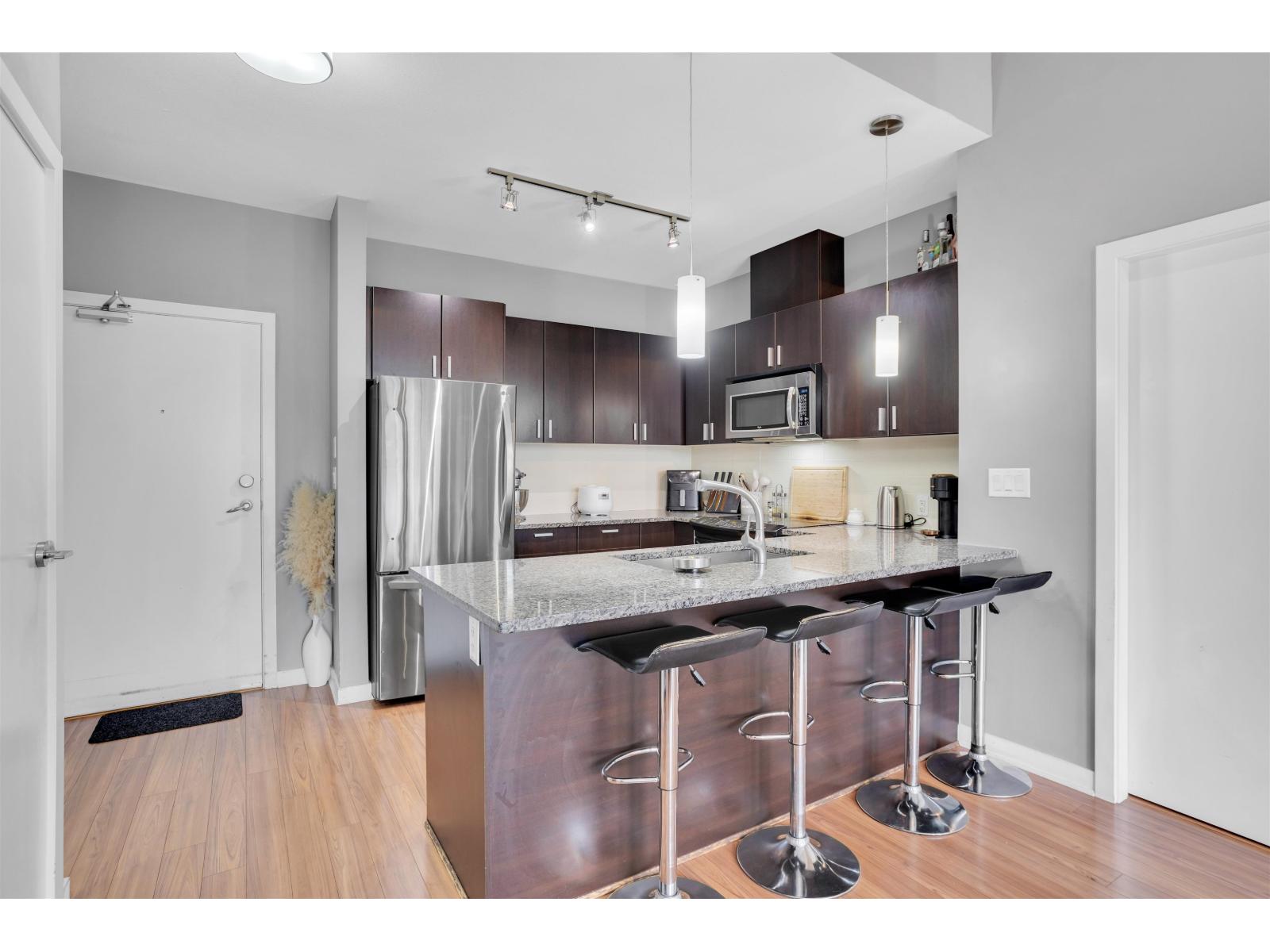 #422-7511 120 Street, Delta