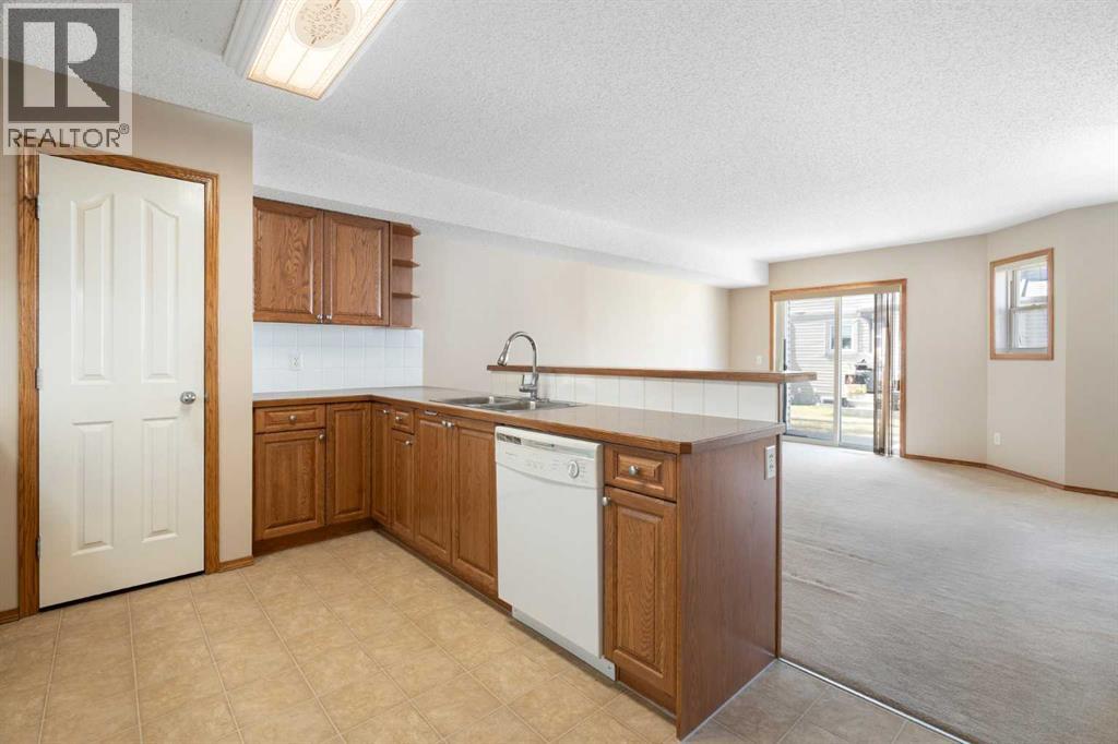 Single Family House for Sale in  Saddletree Court NE Saddle Ridge Calgary 