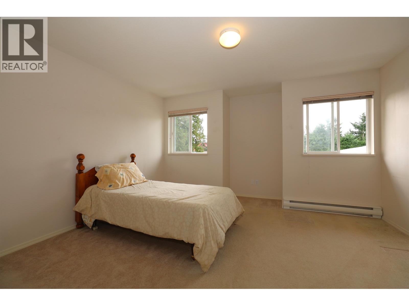 28 5610 TRAIL AVENUE, Sechelt