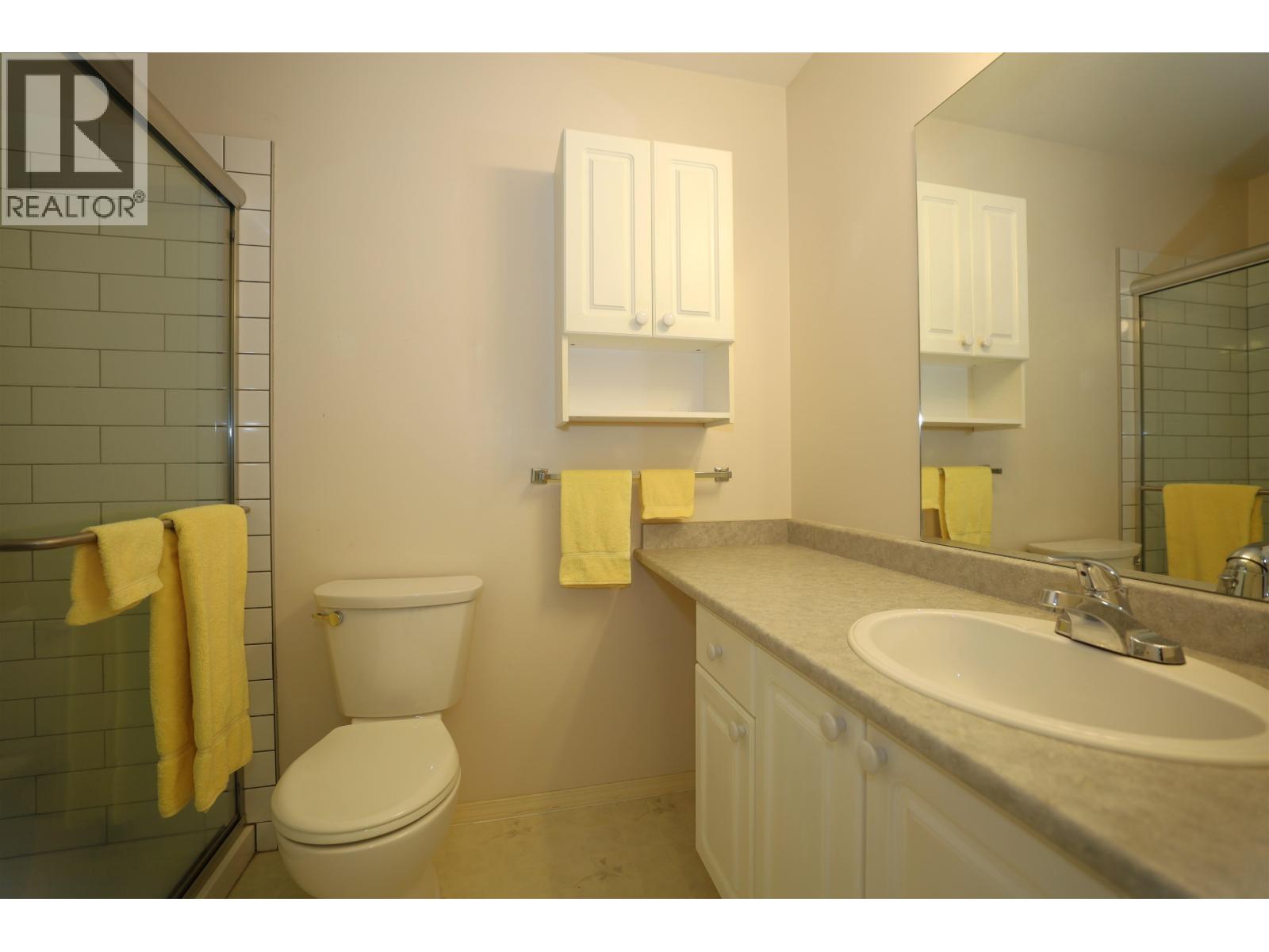 28 5610 TRAIL AVENUE, Sechelt