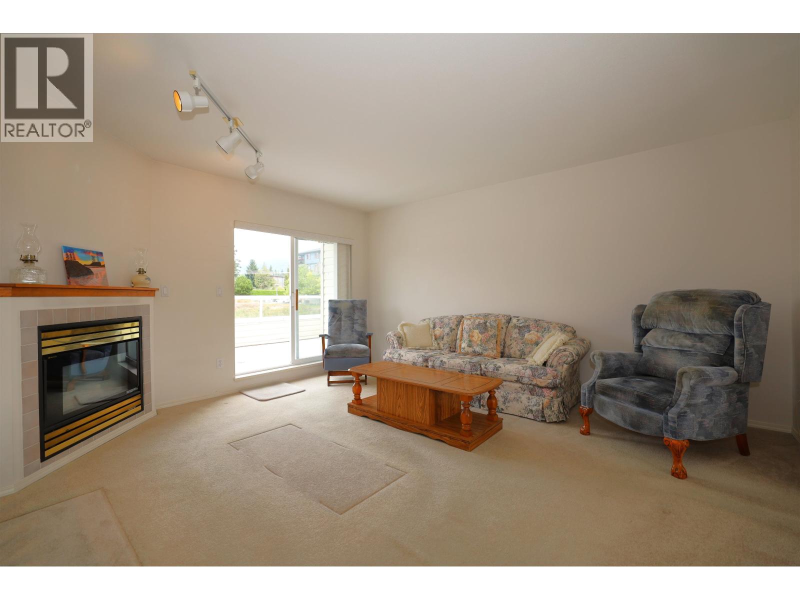28 5610 TRAIL AVENUE, Sechelt