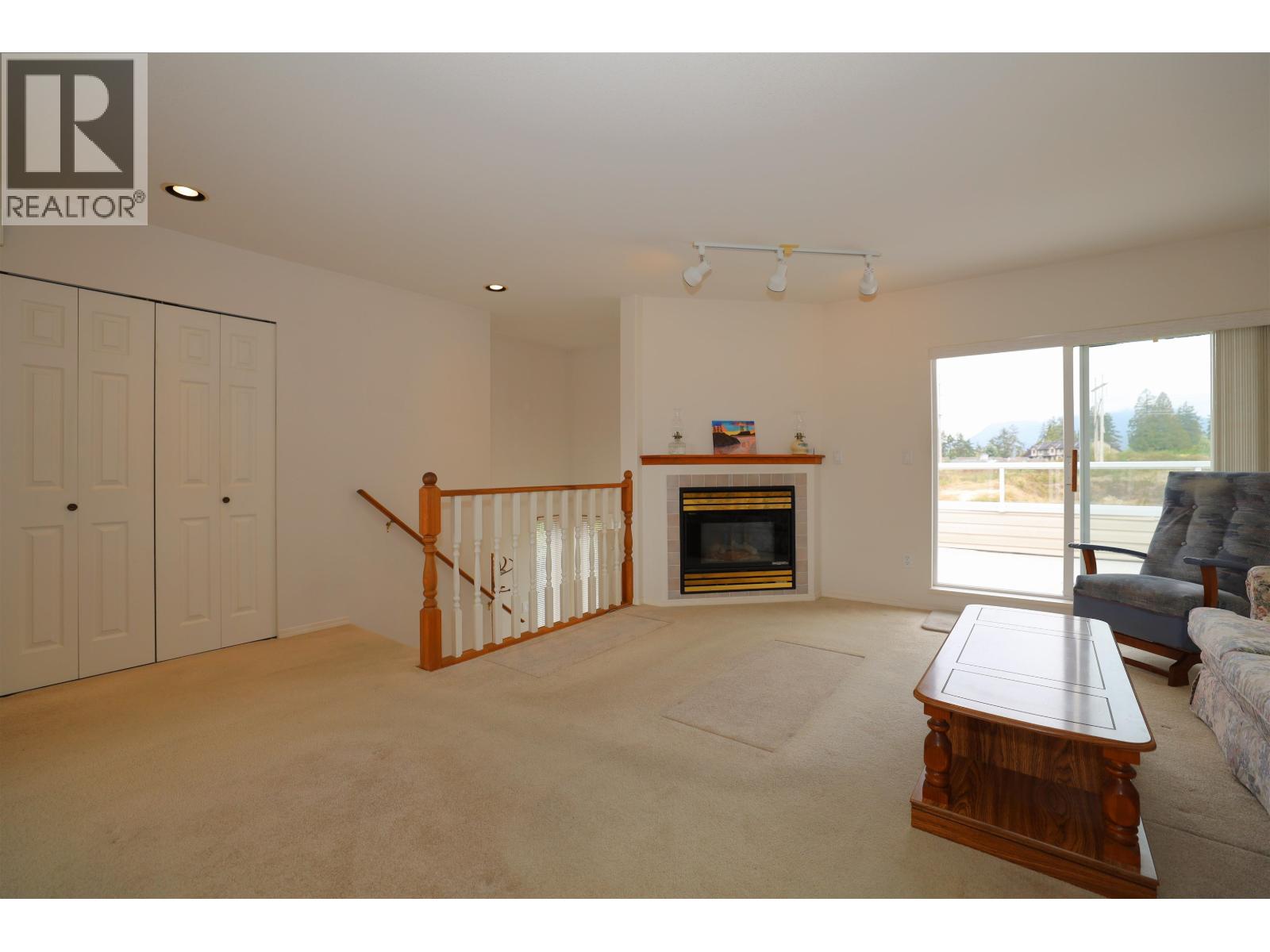 28 5610 TRAIL AVENUE, Sechelt