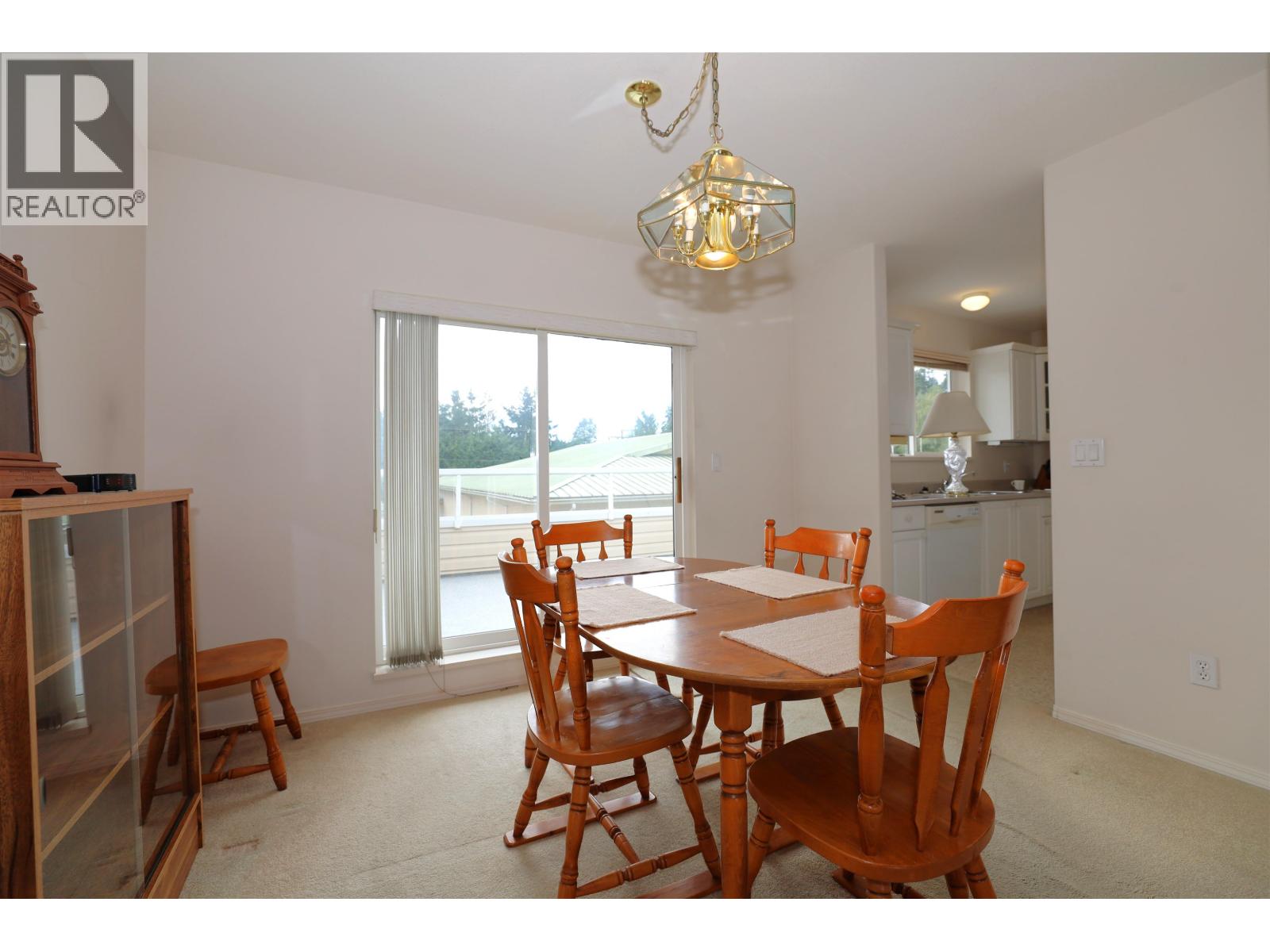 28 5610 TRAIL AVENUE, Sechelt
