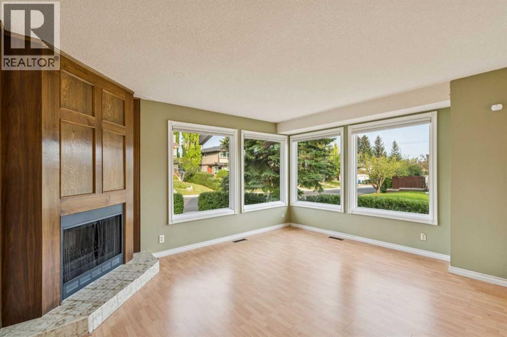 Single Family House for Sale in  Macewan Glen Close NW MacEwan Glen Calgary 