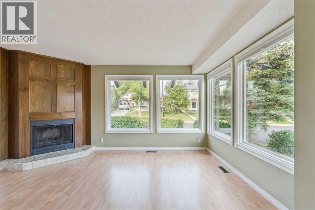 Single Family House for Sale in  Macewan Glen Close NW MacEwan Glen Calgary 