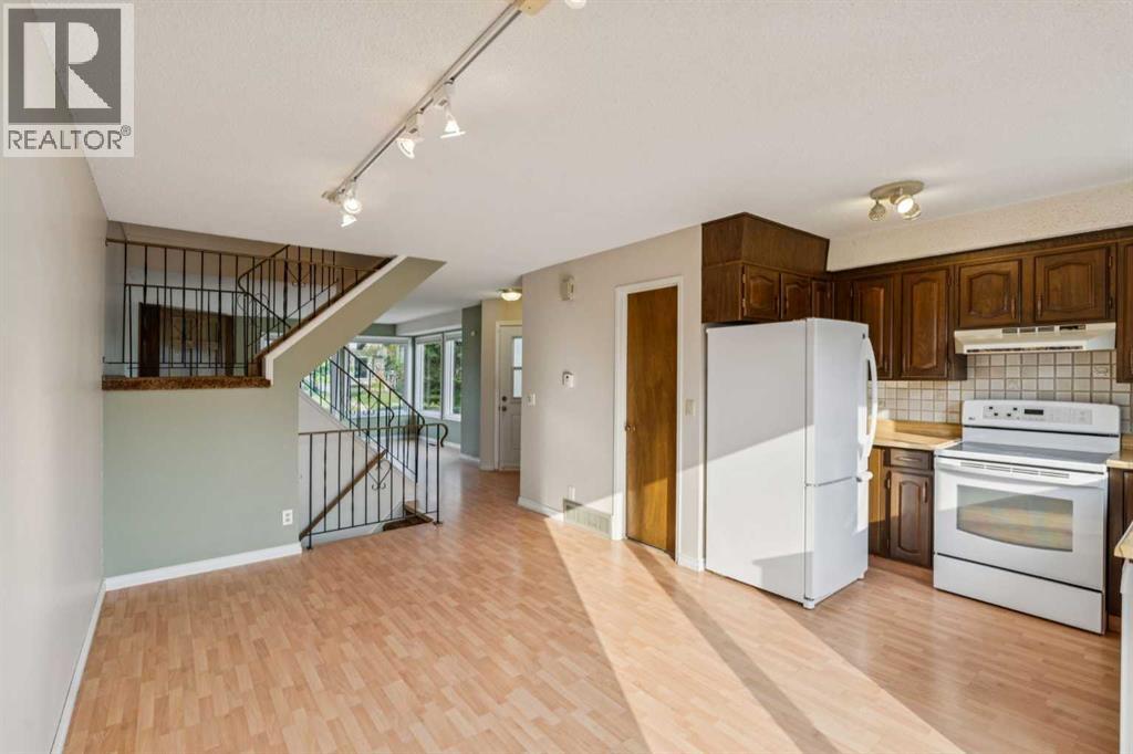 Single Family House for Sale in  Macewan Glen Close NW MacEwan Glen Calgary 