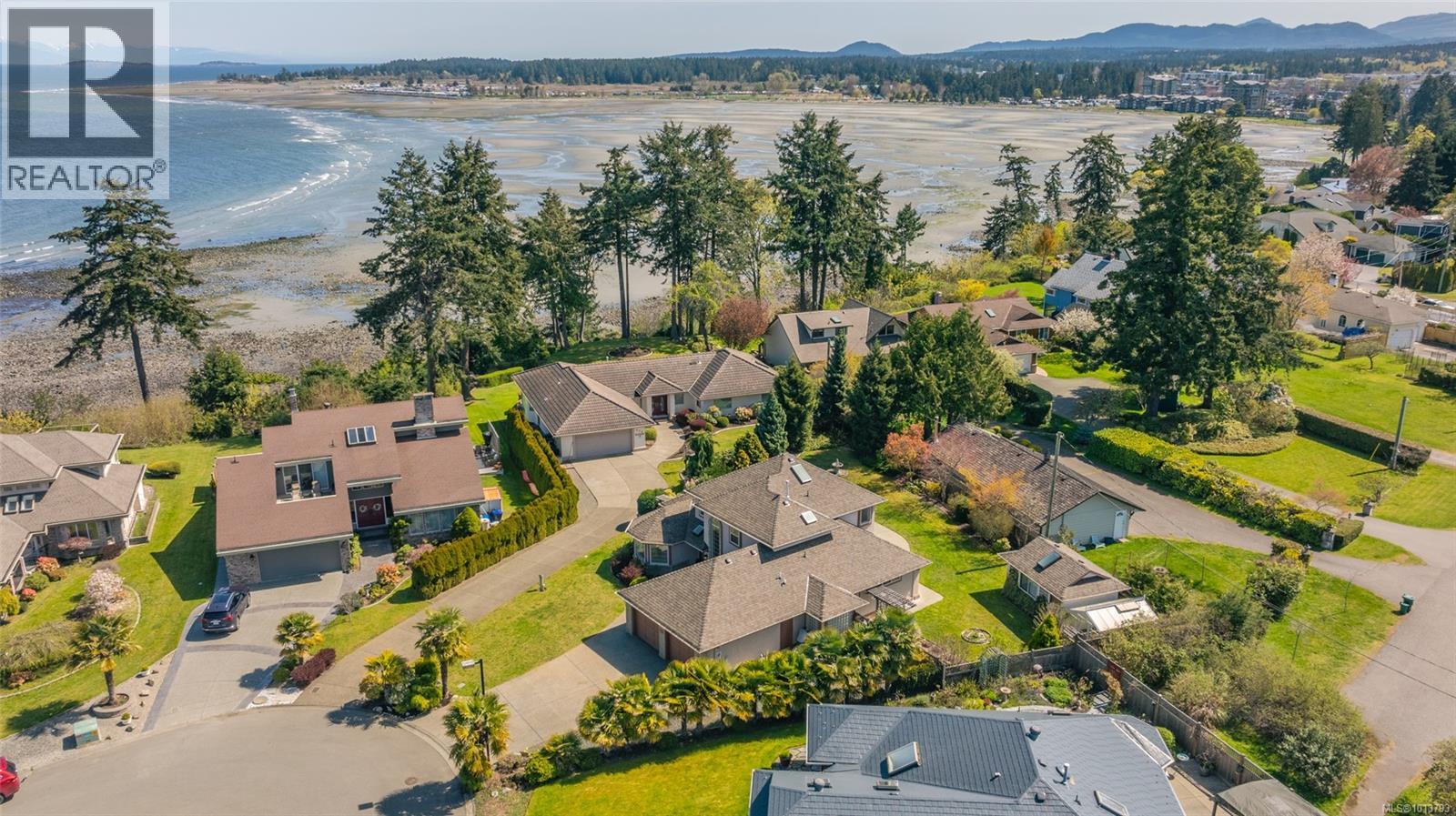442 Heather Pl, Parksville