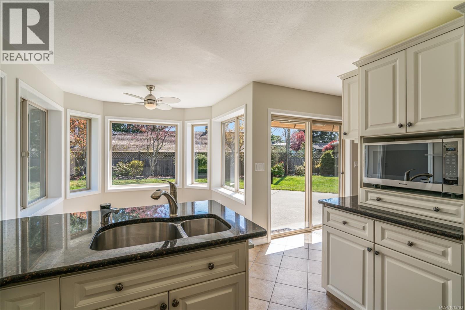 442 Heather Pl, Parksville