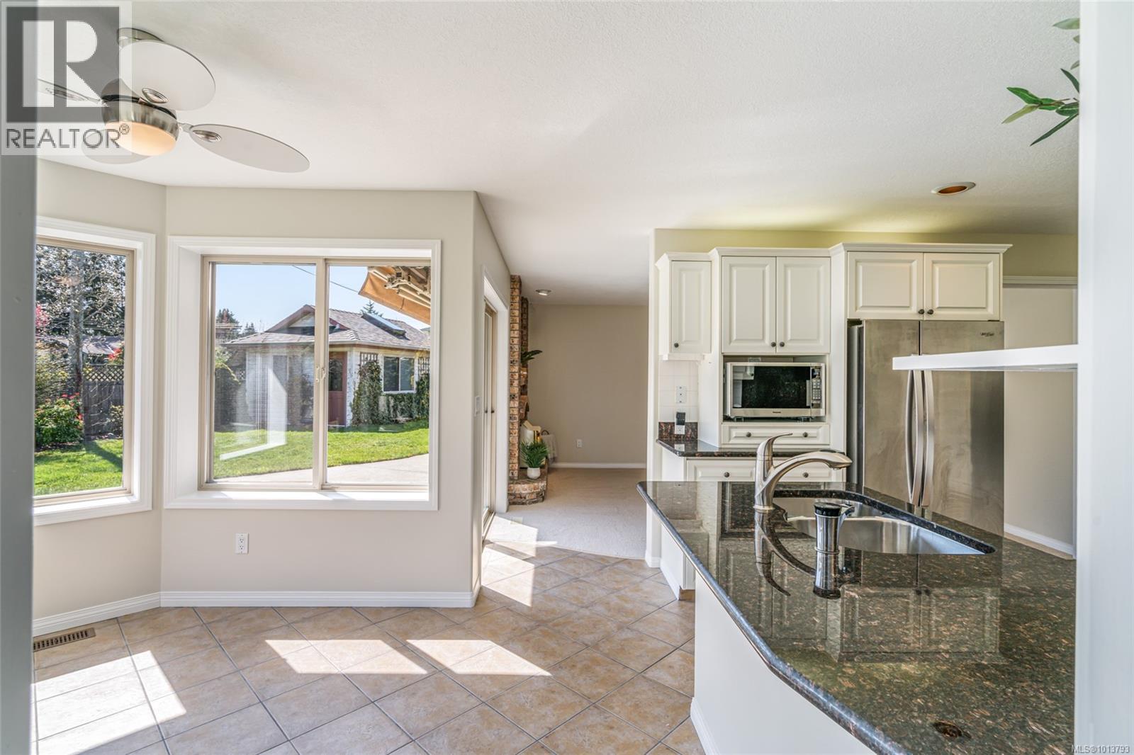 442 Heather Pl, Parksville