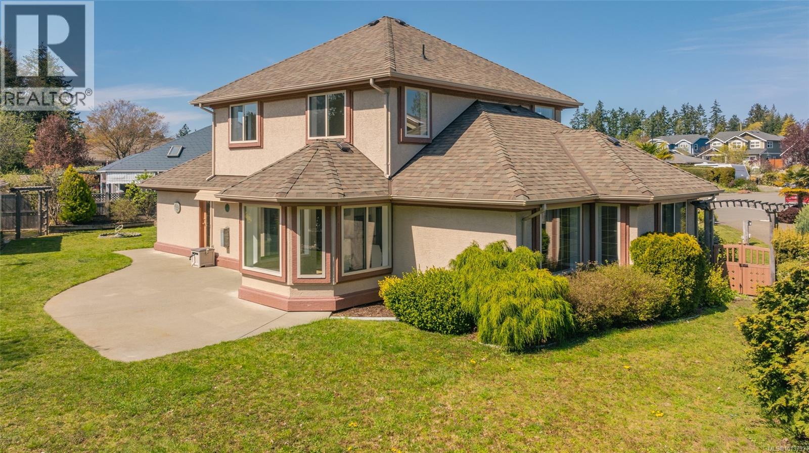 442 Heather Pl, Parksville