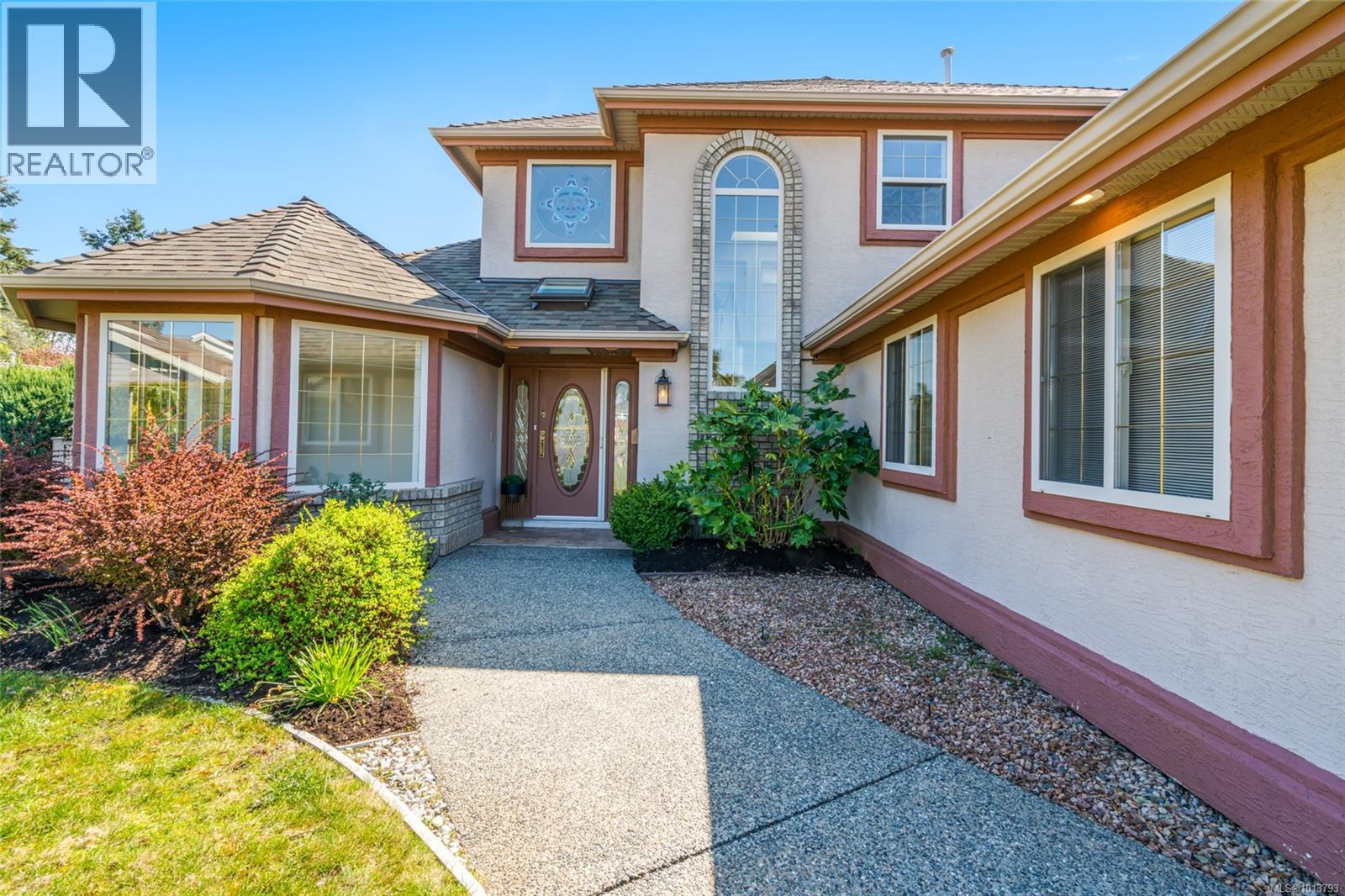 442 Heather Pl, Parksville