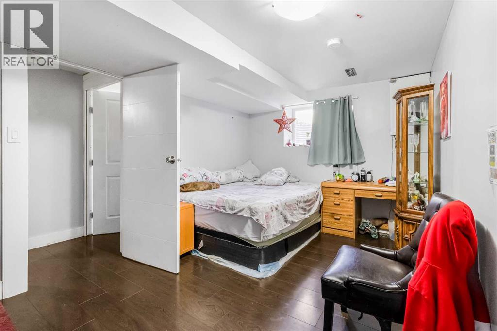 Single Family House Bungalow for Sale in  Penbrooke Close SE Penbrooke Meadows Calgary 