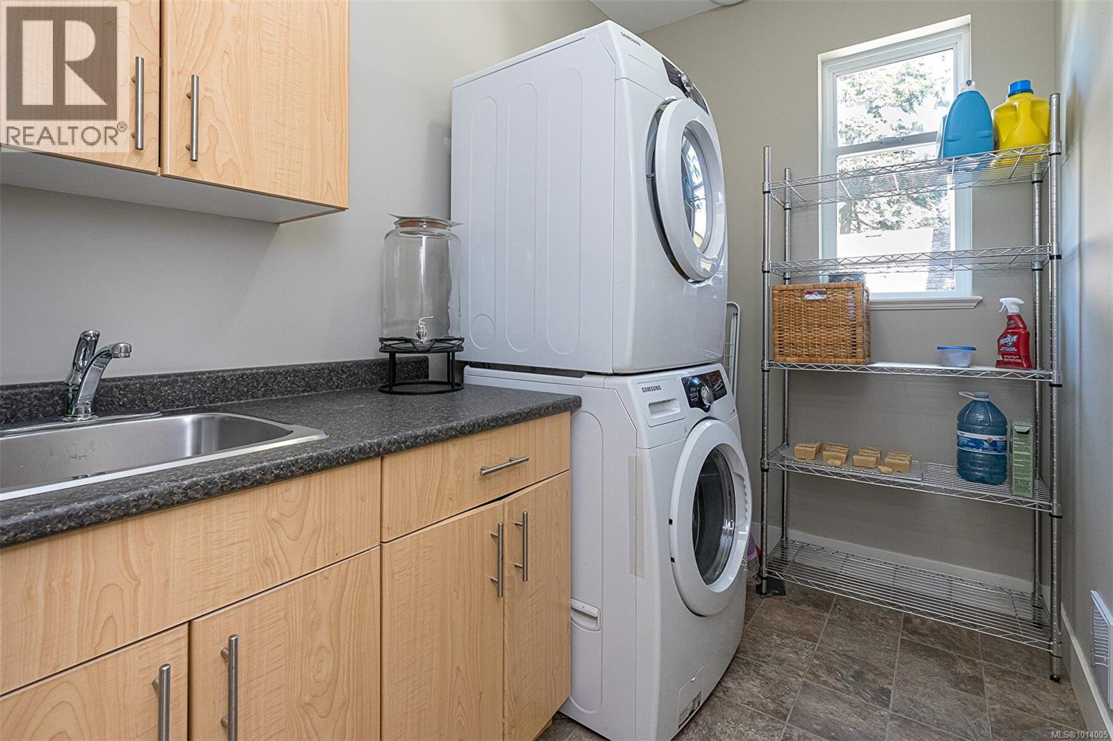  101 Dorval Place, Langford