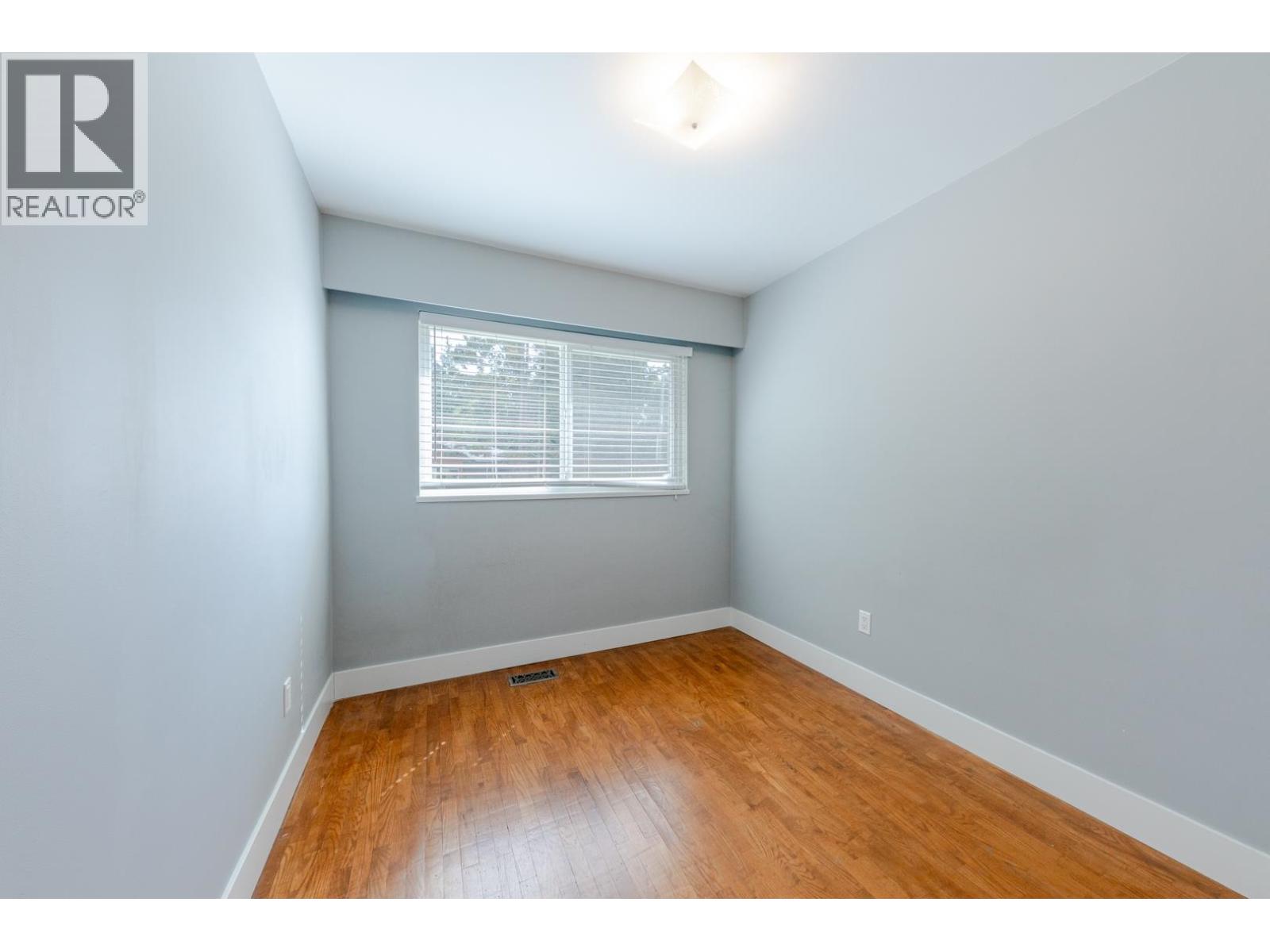 3729 WELLINGTON STREET, Port Coquitlam