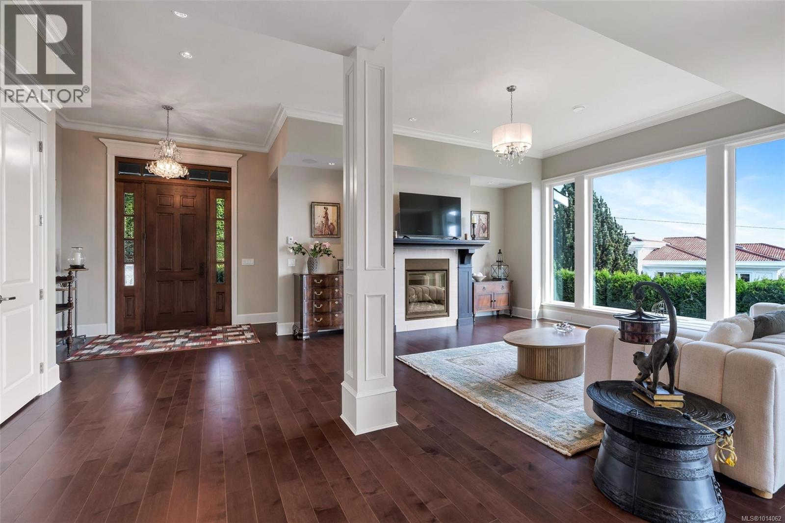 5058 Catalina Terr, Saanich