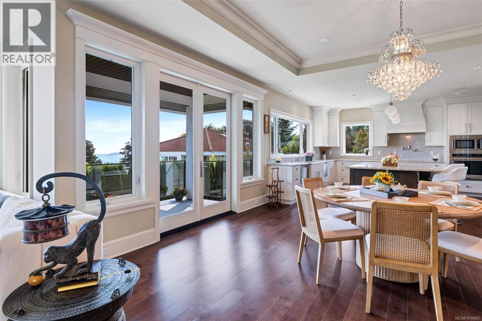 5058 Catalina Terr, Saanich