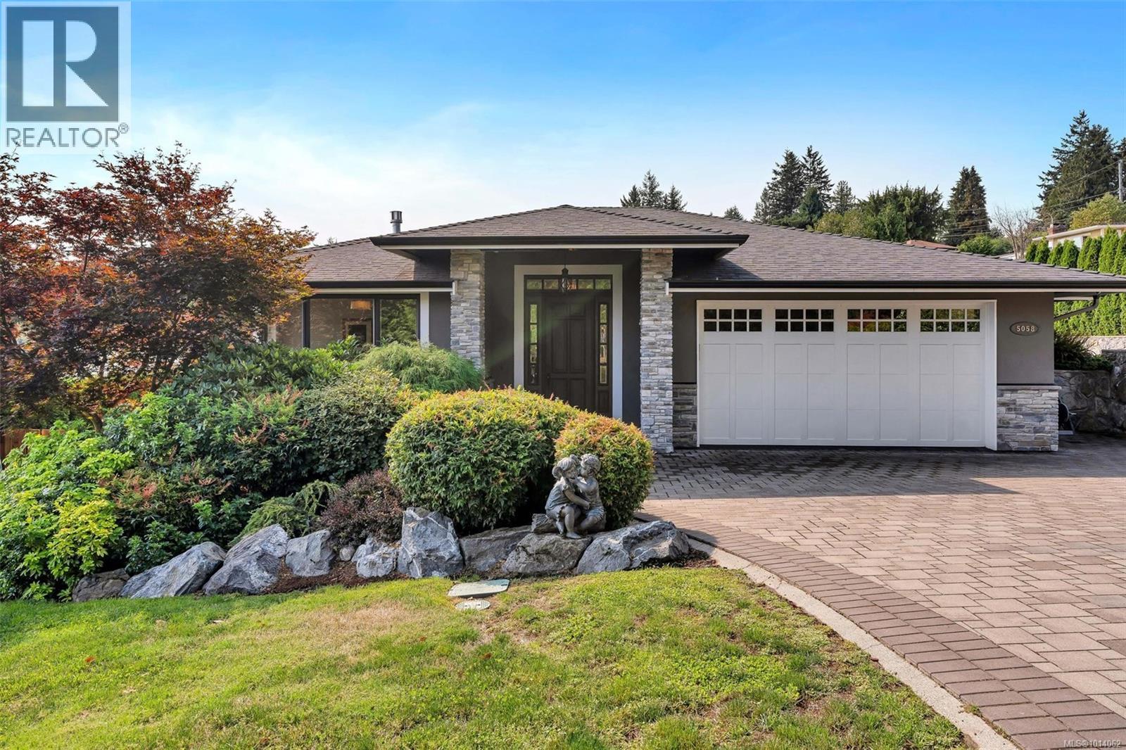 5058 Catalina Terr, Saanich