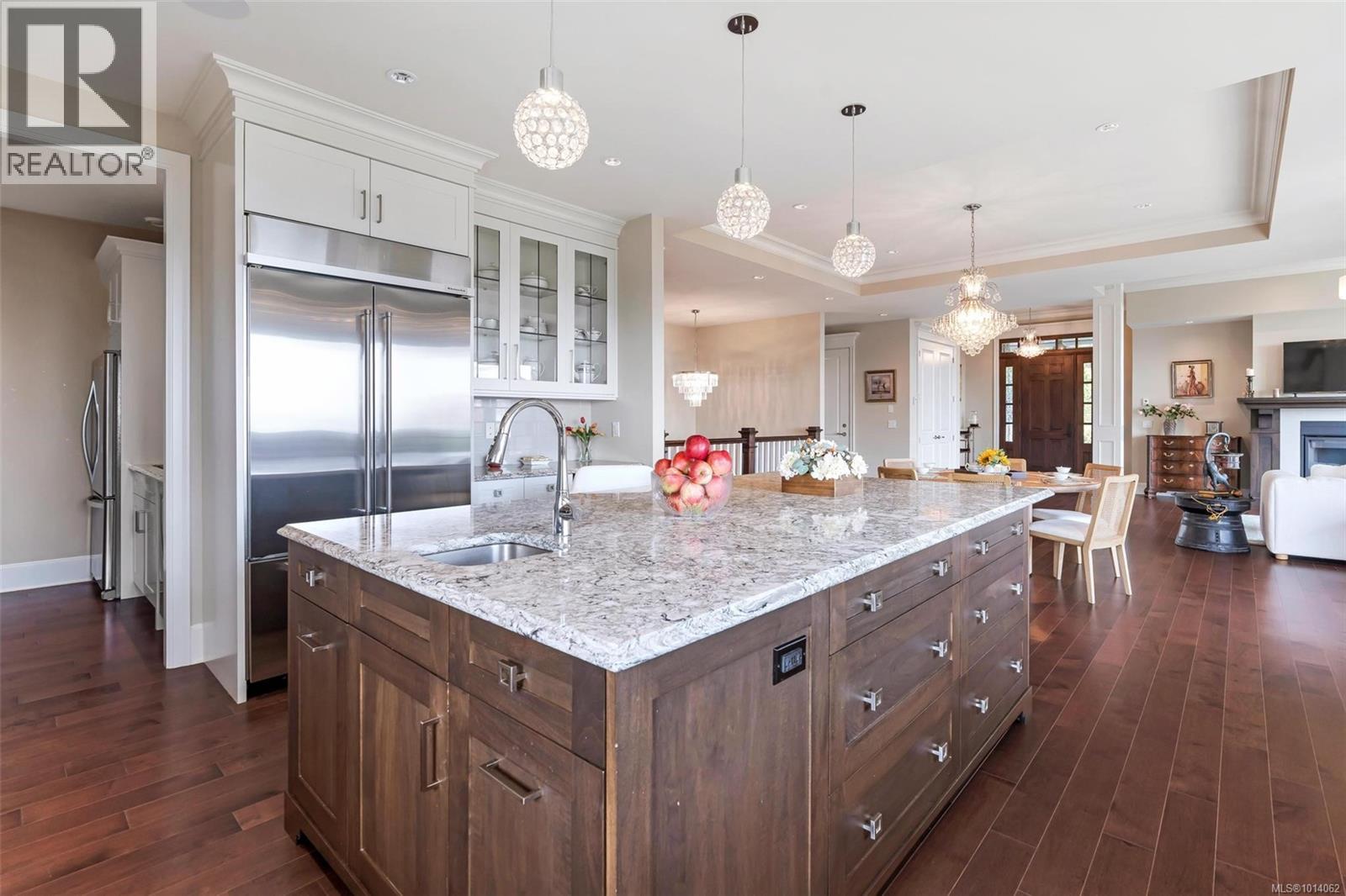 5058 Catalina Terr, Saanich