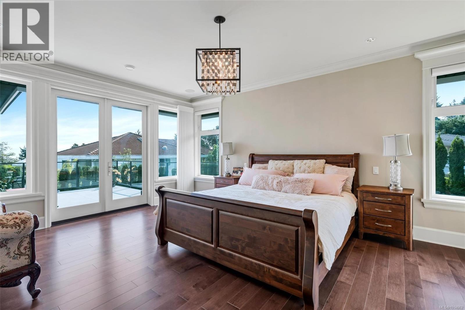 5058 Catalina Terr, Saanich