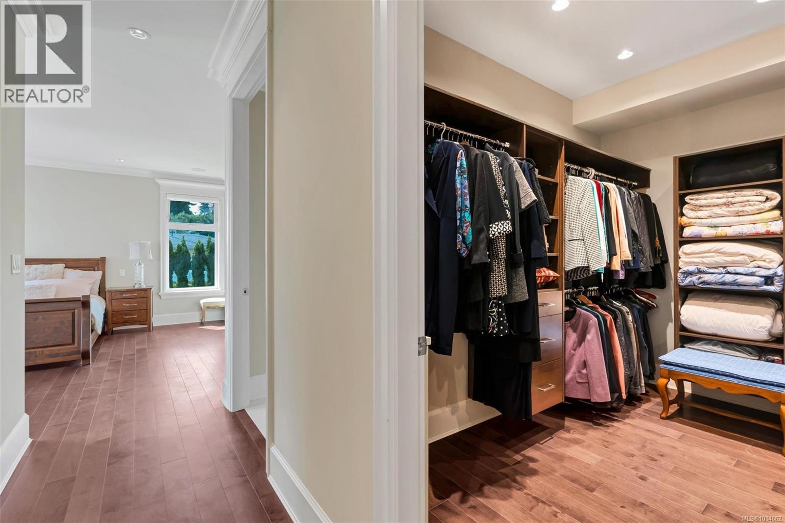 5058 Catalina Terr, Saanich