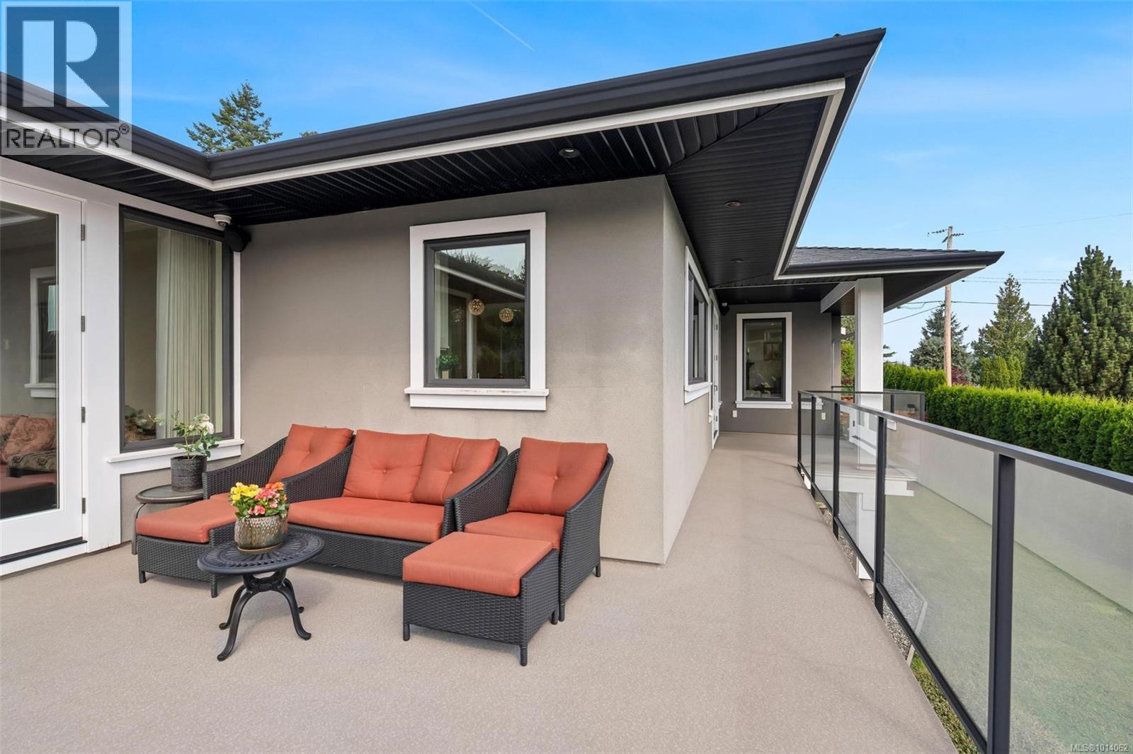 5058 Catalina Terr, Saanich