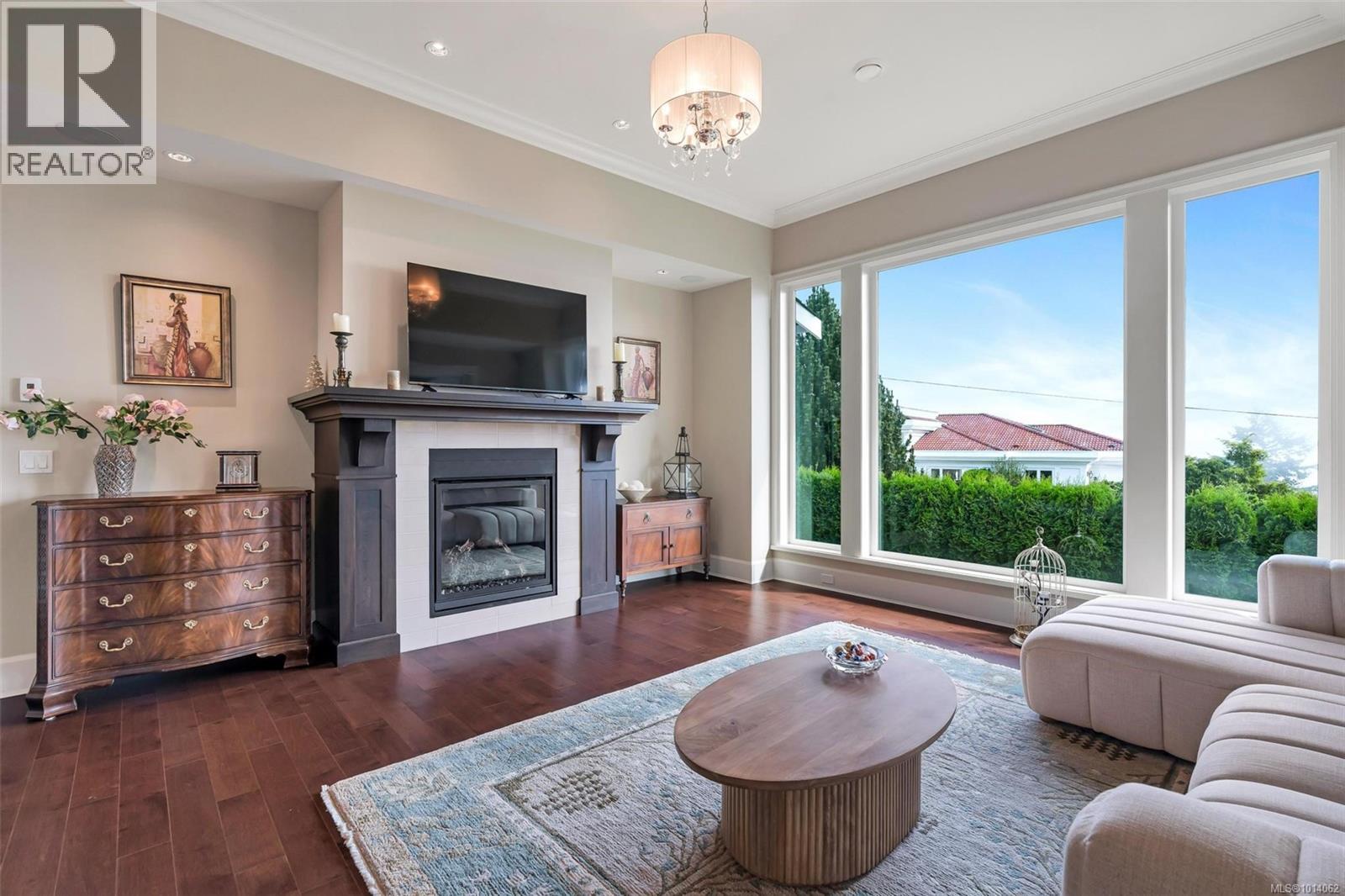 5058 Catalina Terr, Saanich