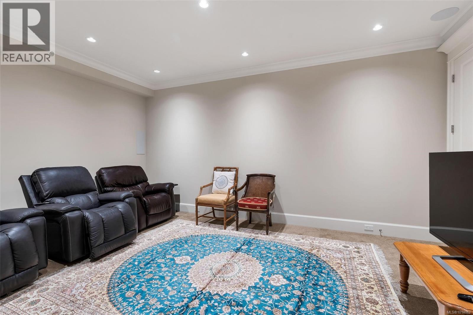 5058 Catalina Terr, Saanich