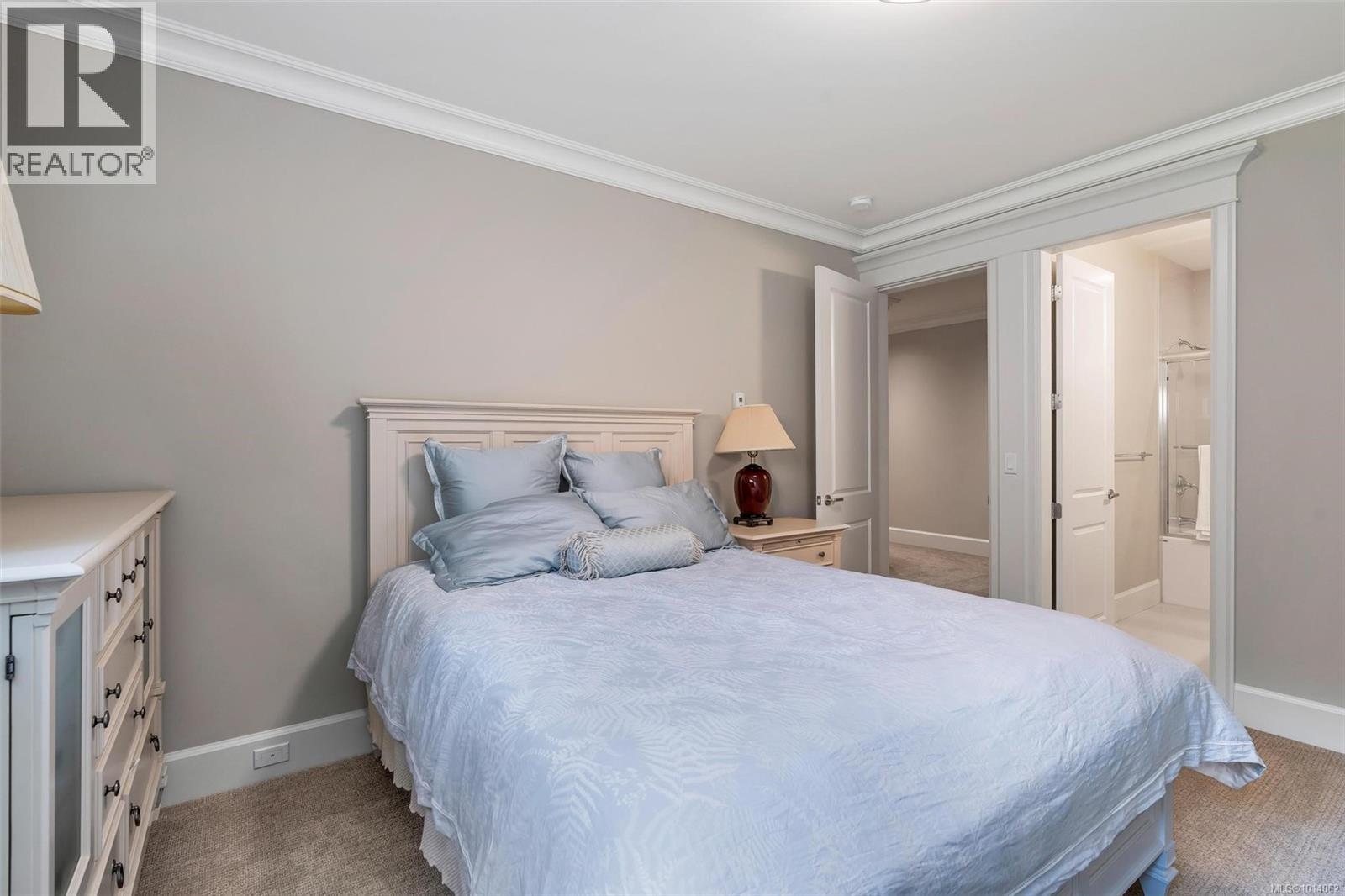5058 Catalina Terr, Saanich